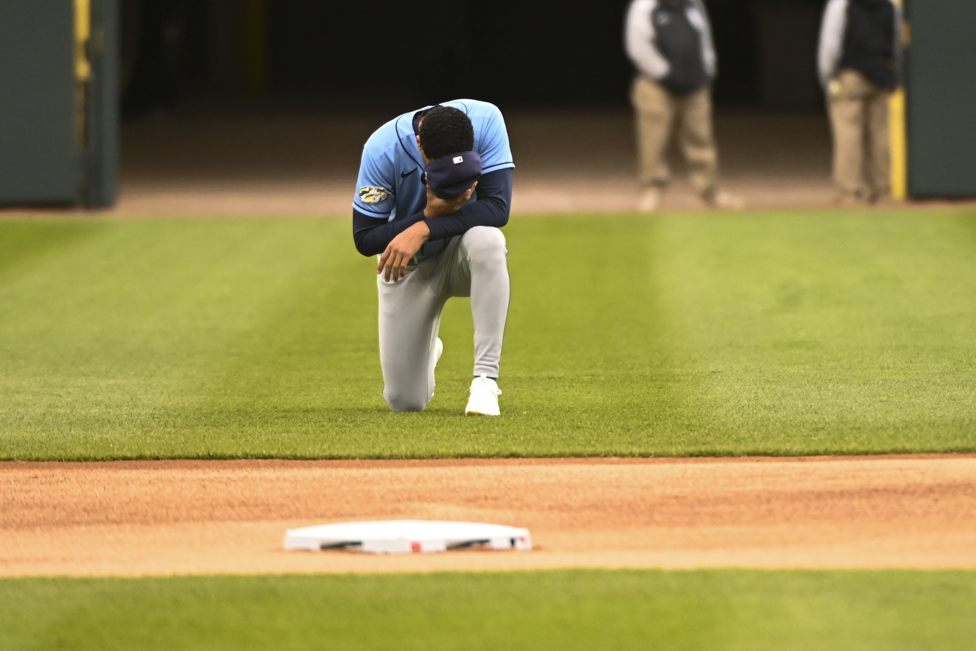 Rays use 10-run 7th to club White Sox