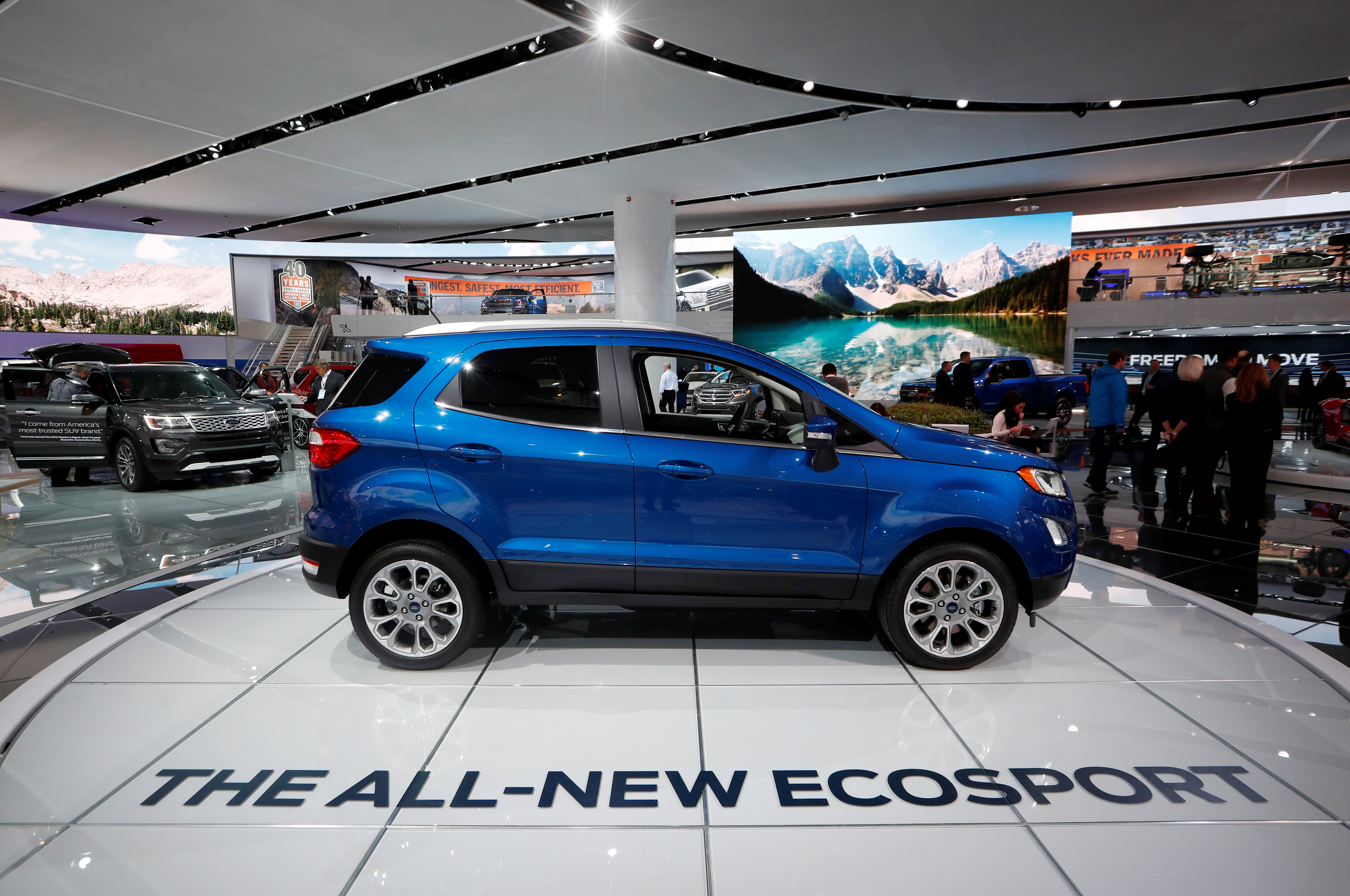 US opens probe into about 240,000 Ford EcoSport vehicles