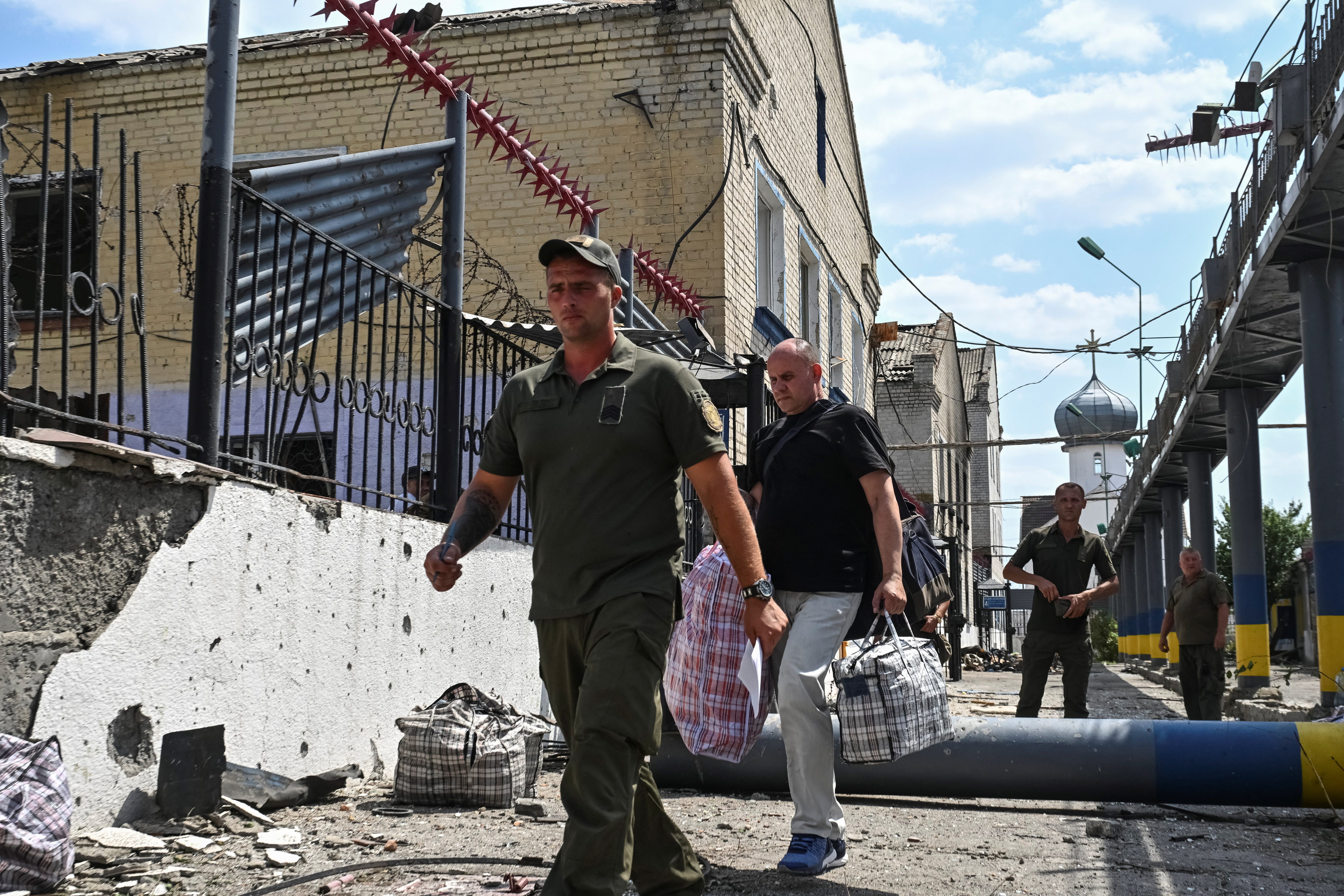 Russian airstrikes on prison, hospital kill 19 in southeastern