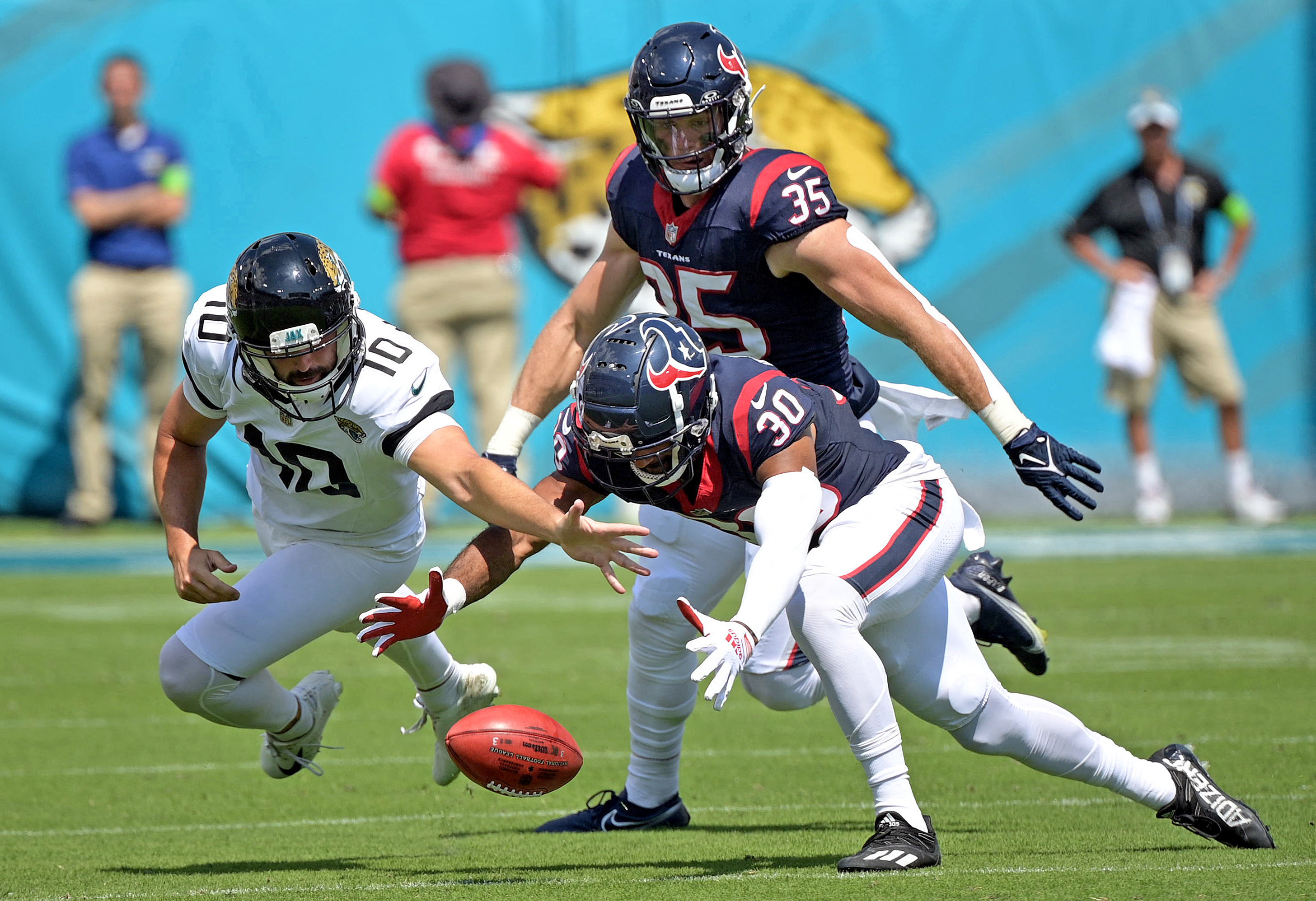 Texans grab big lead, upset Jaguars, Fieldlevel