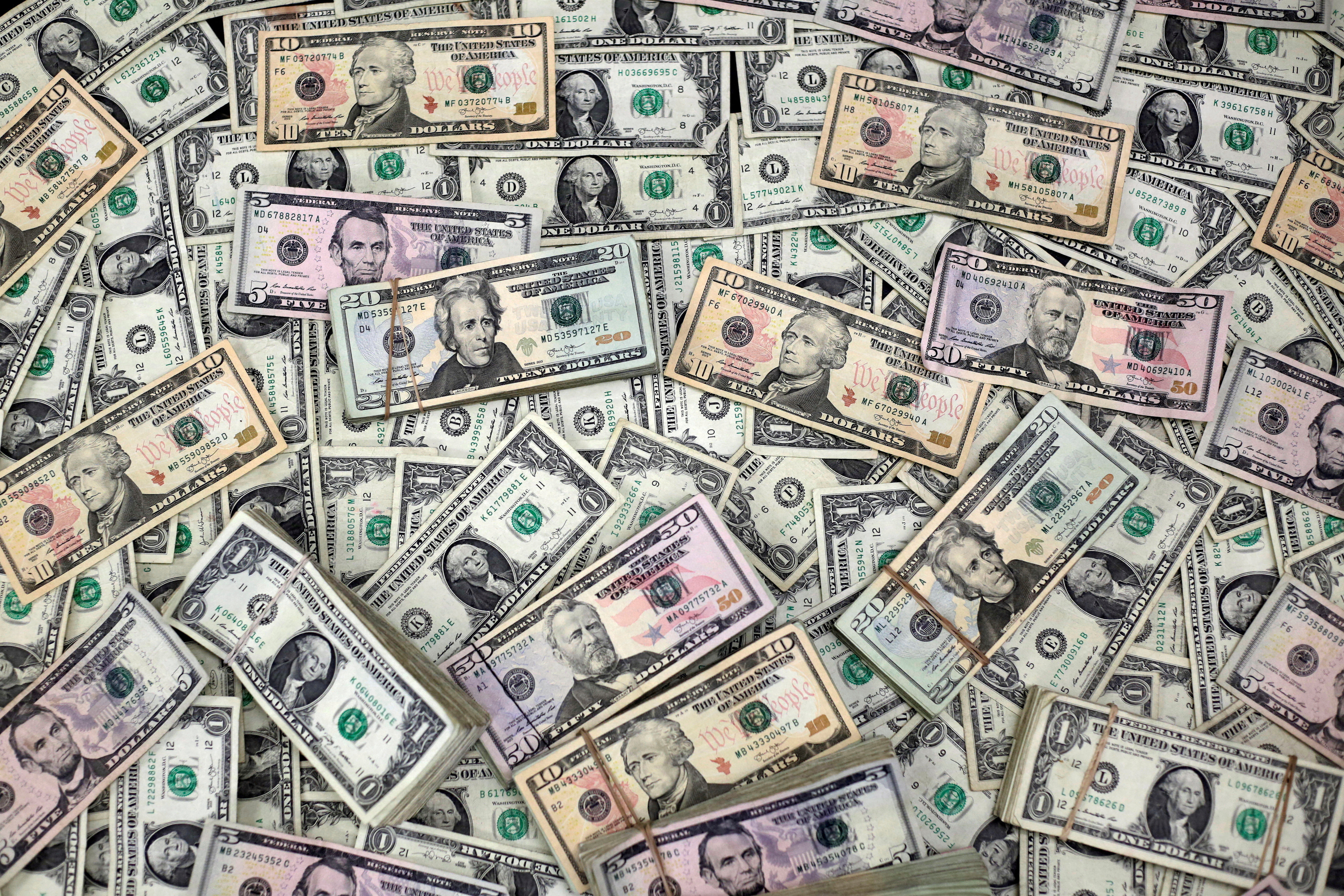 米国債諮問委員会、連邦債務上限の撤廃を提言 | ロイター