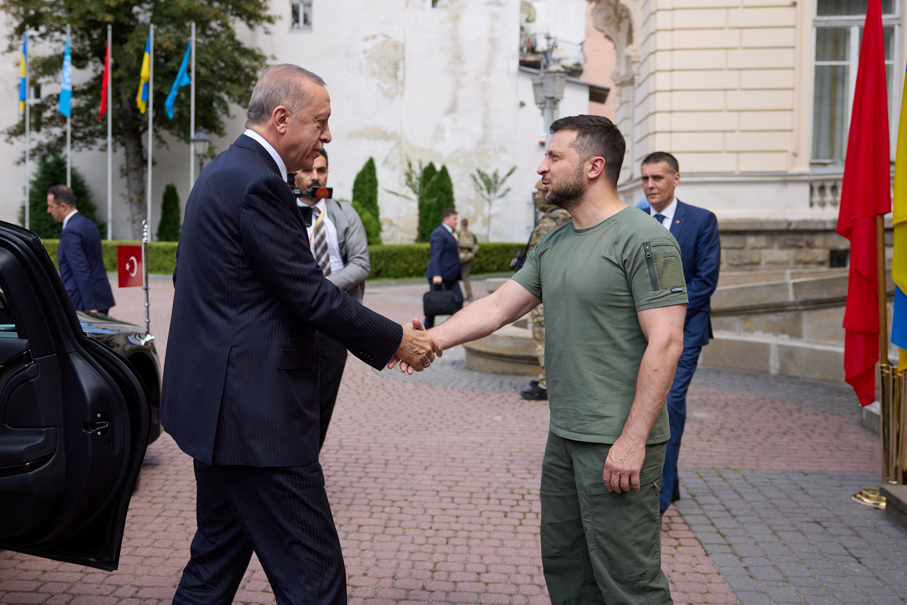Turkish President Erdogan meets with Ukraine's President Zelenskiy in Lviv