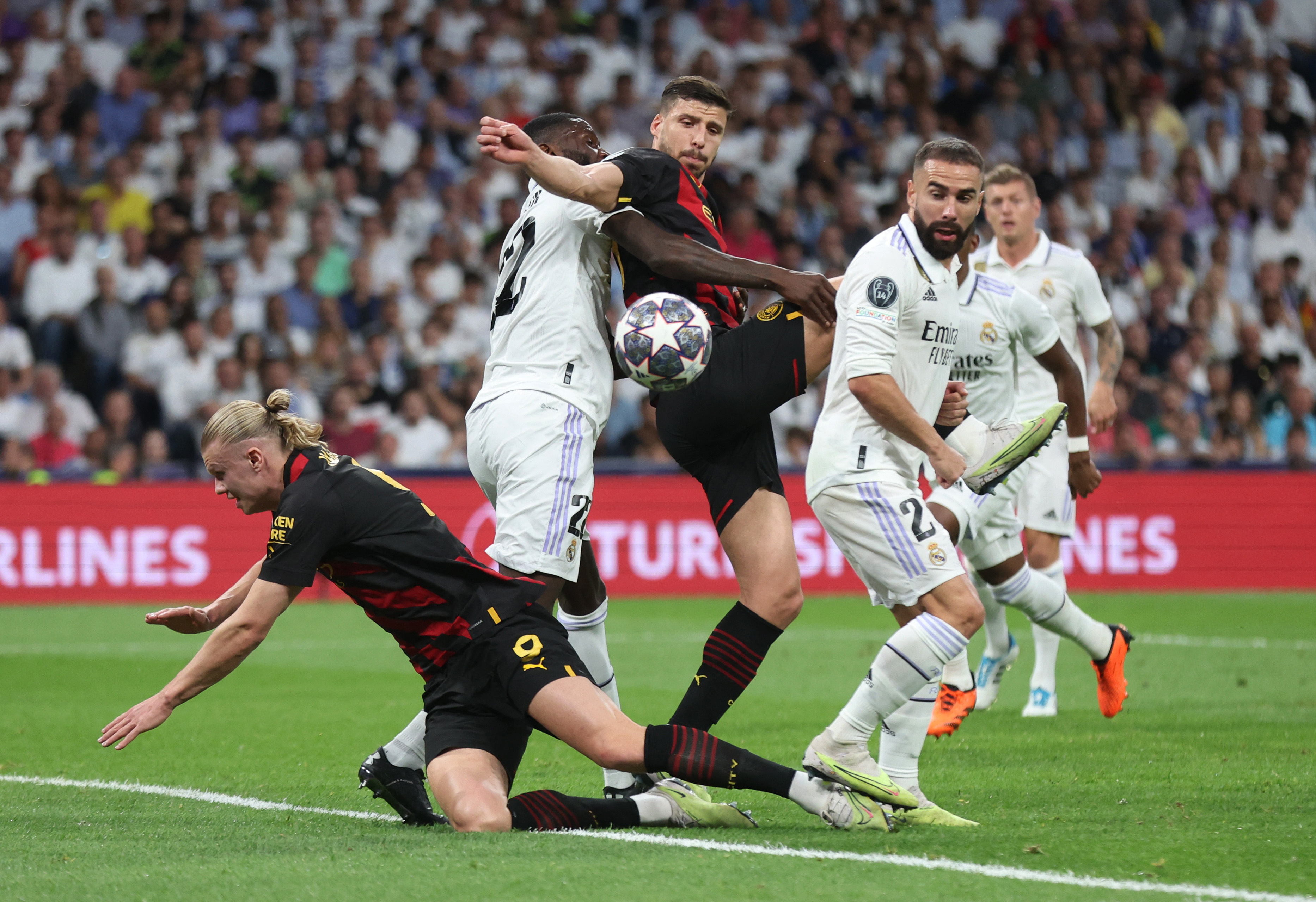 Real Madrid vs Manchester City: Stunning strikes from Vinícius Jr. and  Kevin De Bruyne leave semifinal tie finely balanced