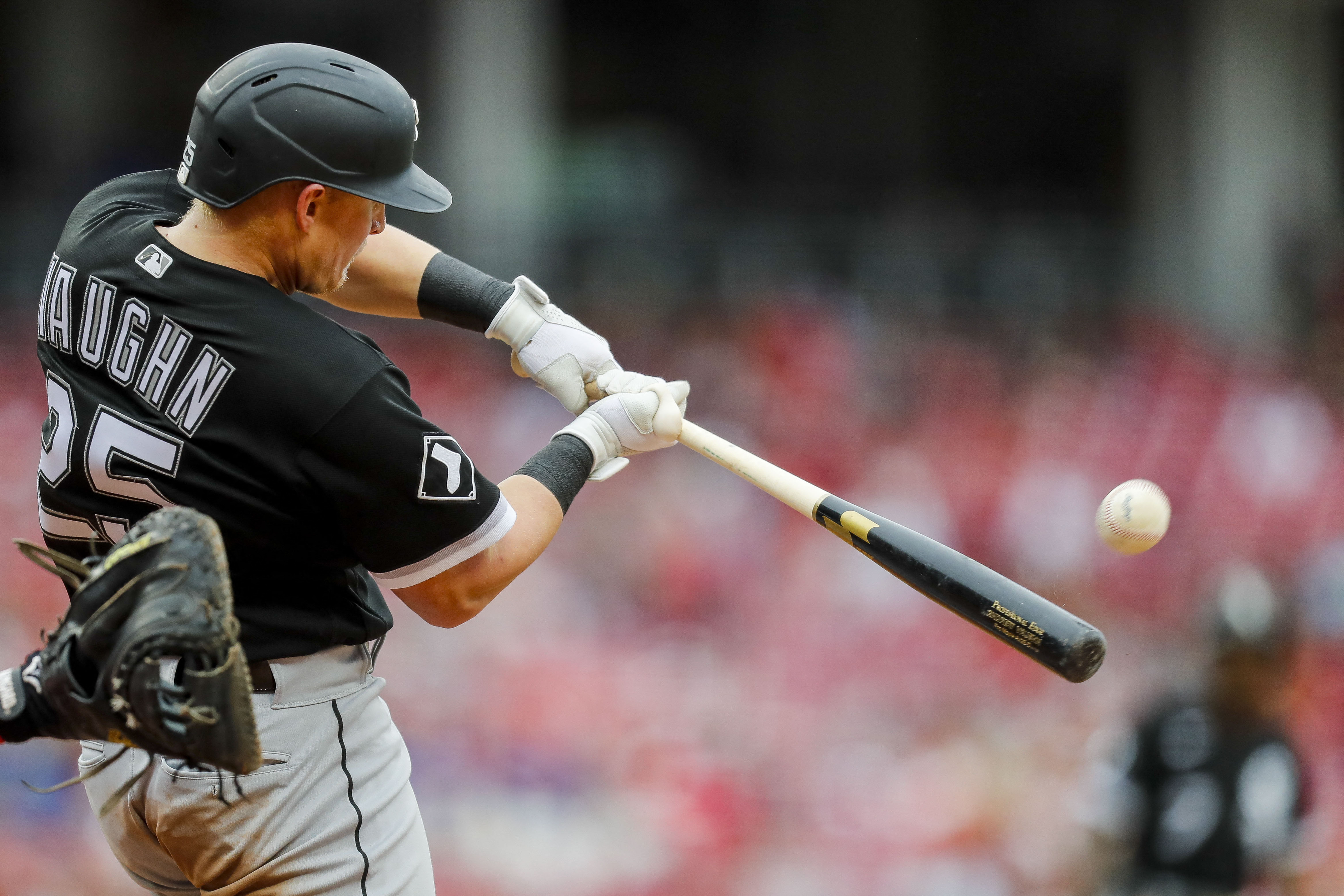 Sunday runday: White Sox score 11 in 2nd, thump Reds 17-4