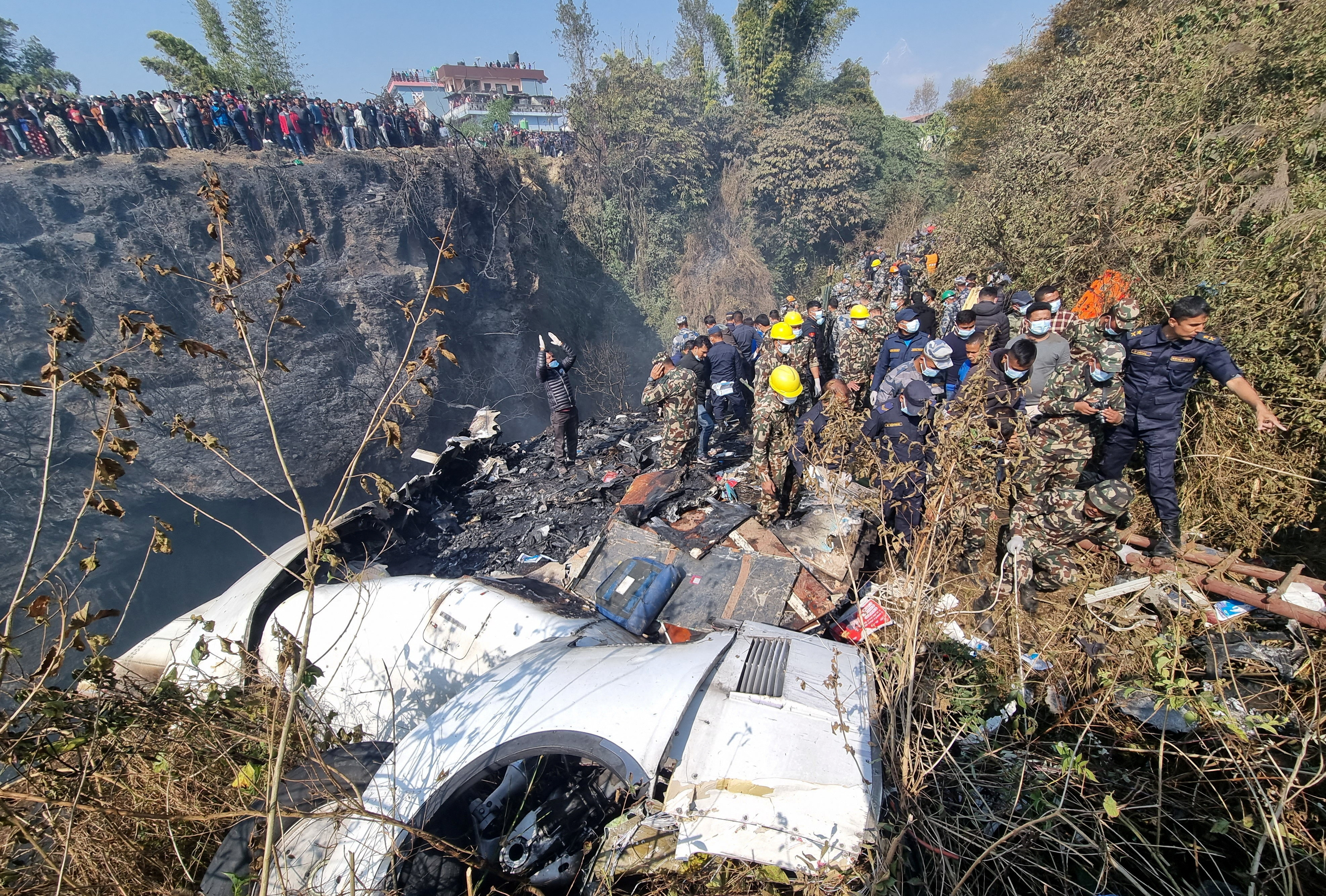 An aircraft carrying 72 people crashed in Pokhara