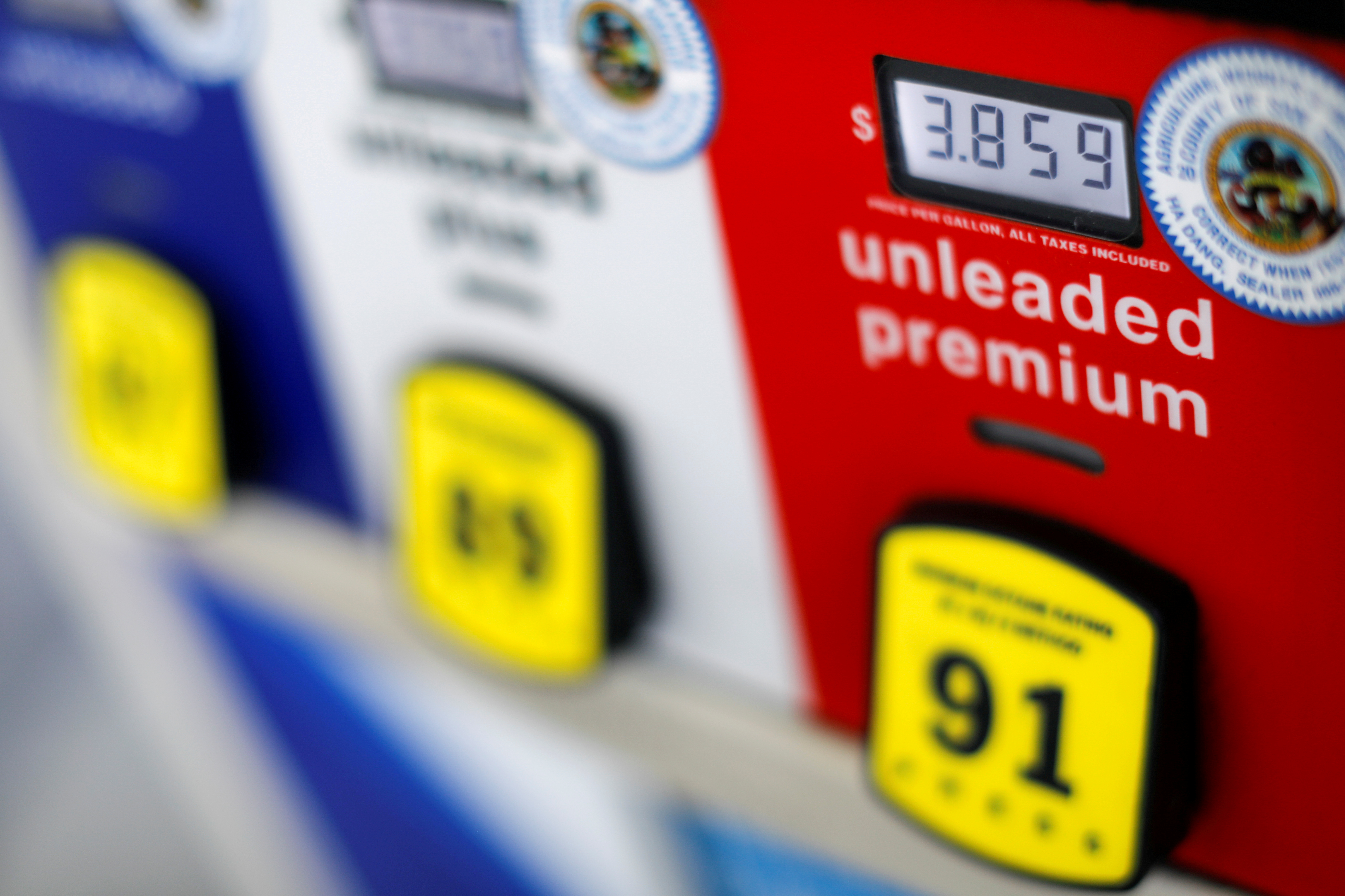 A gas pump at an Arco gas station in San Diego, California, U.S. July 11, 2018.  REUTERS/Mike Blake/File Photo/File Photo