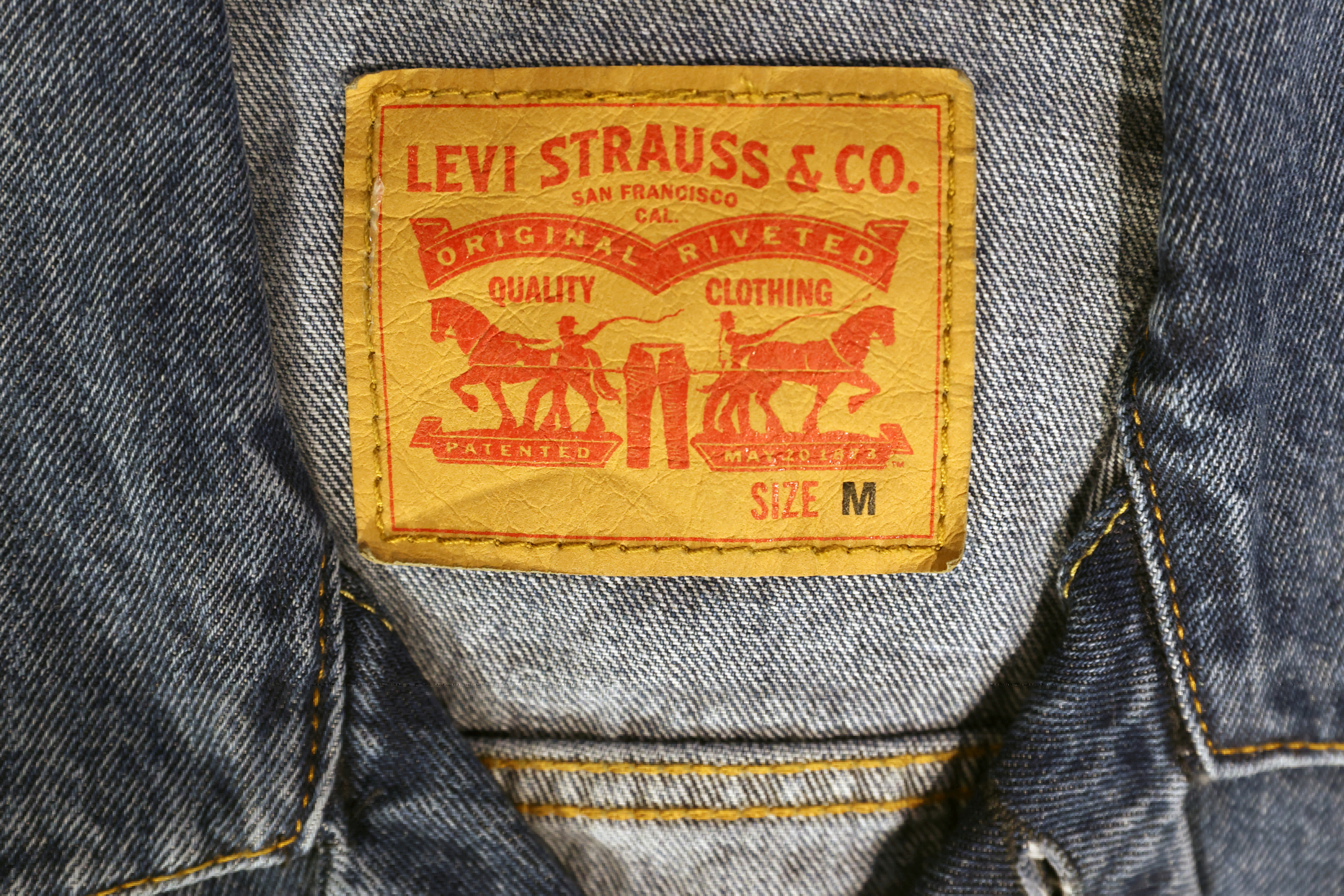 Psicológico infinito Clancy Levi Strauss results top estimates on strong demand, price hikes | Reuters