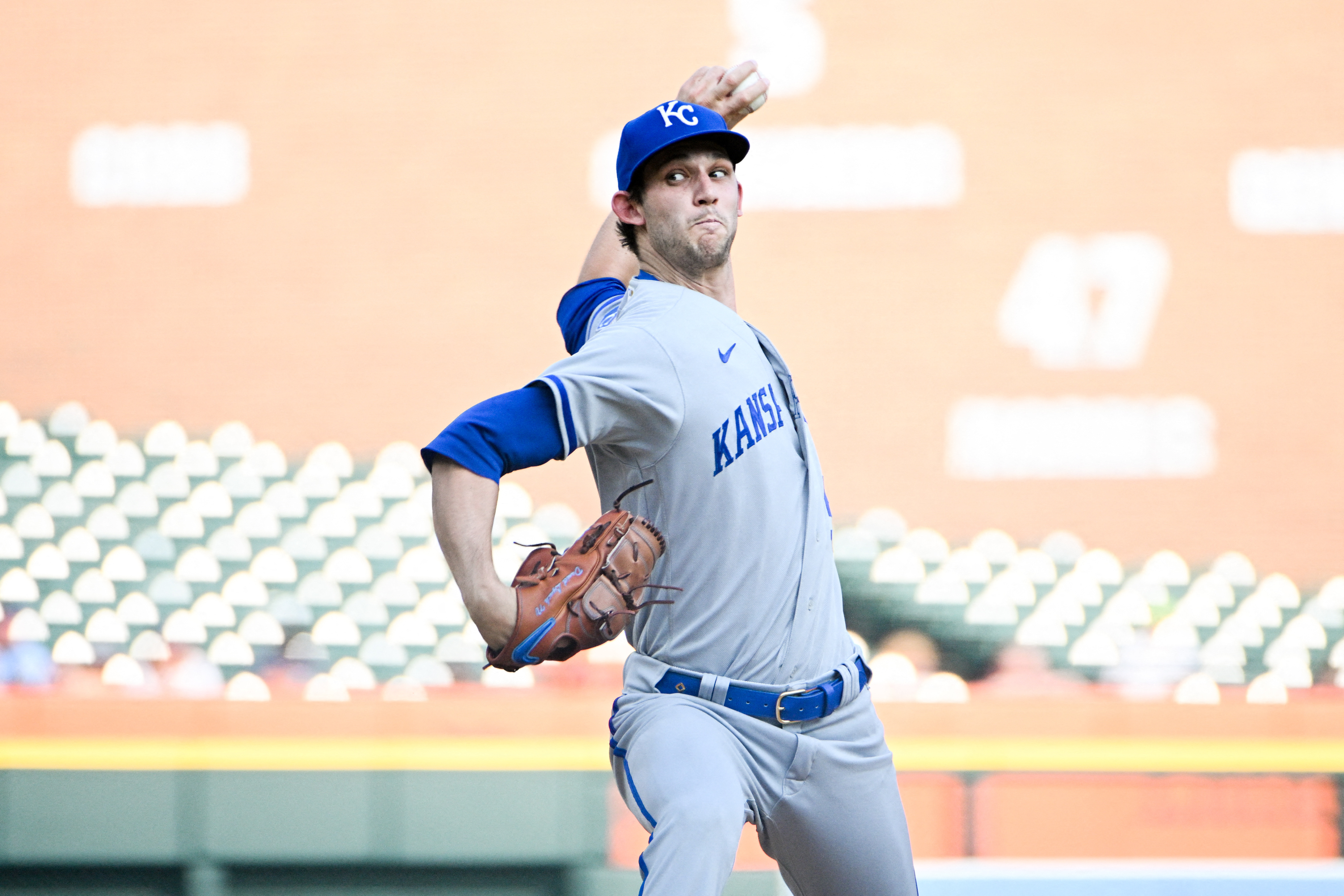 Daniel Lynch Takes Mound for KC Royals' First Game of Series