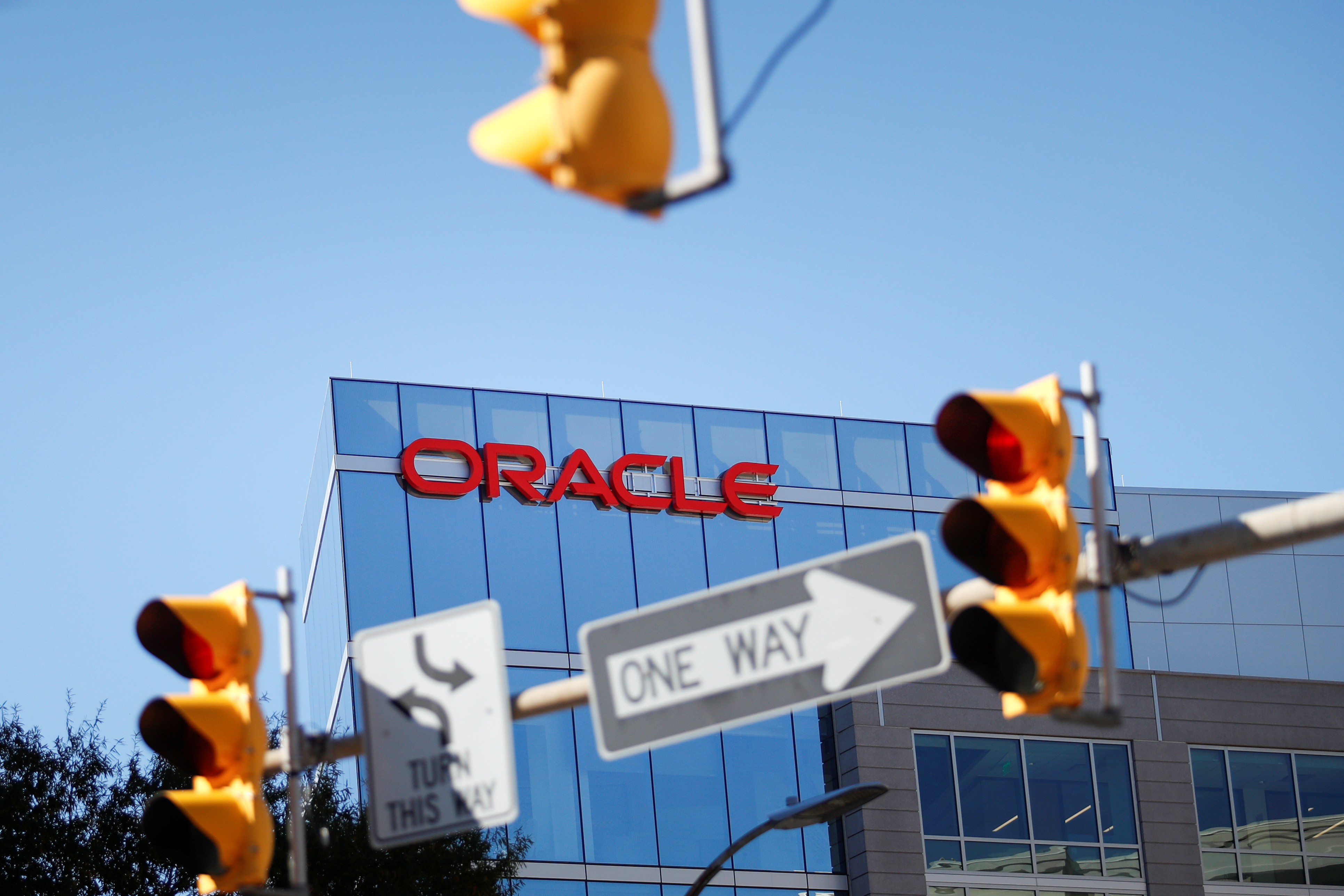 Oracle CEO Mark Hurd dies at 62