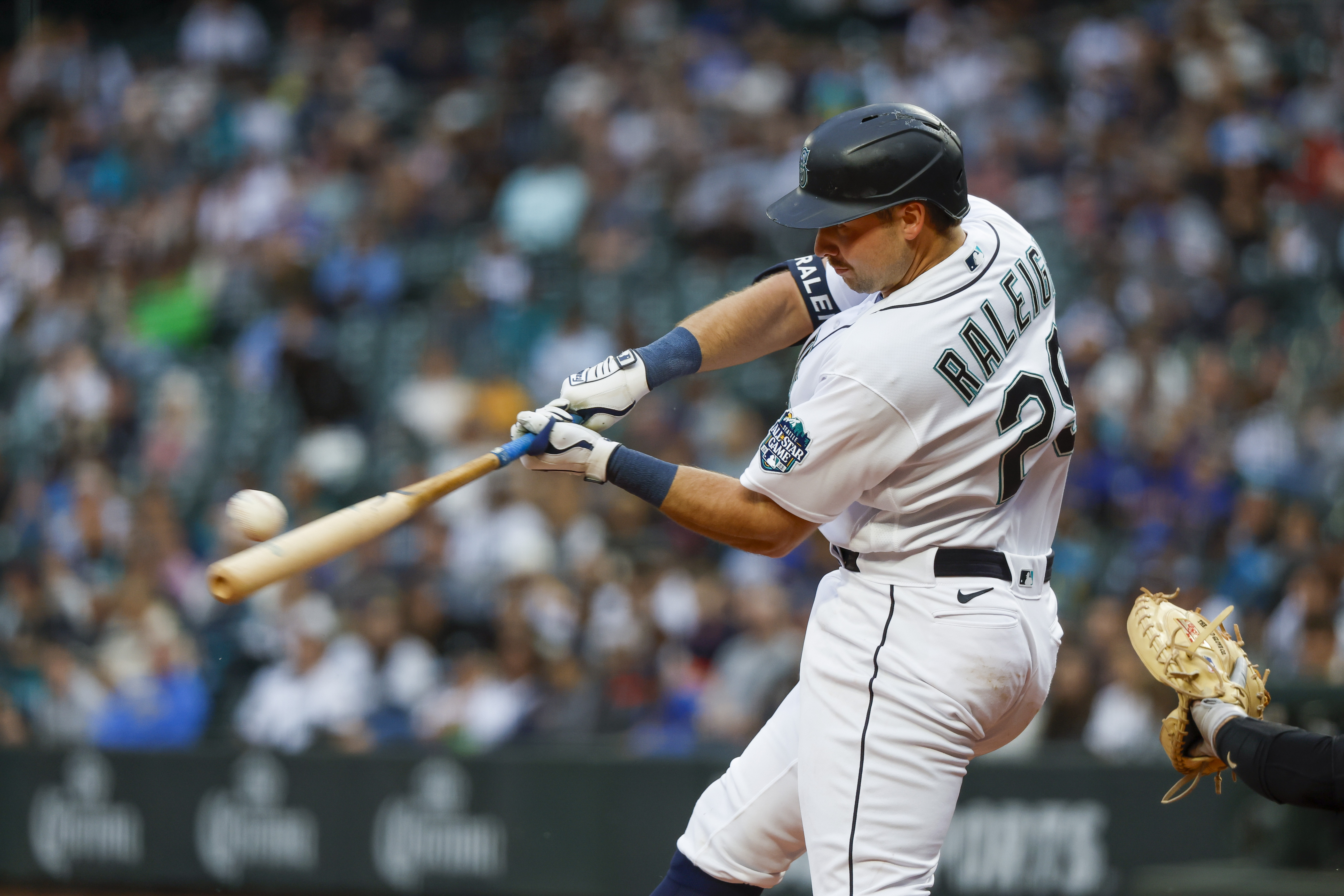 George Kirby, Mike Ford lead Mariners past Marlins