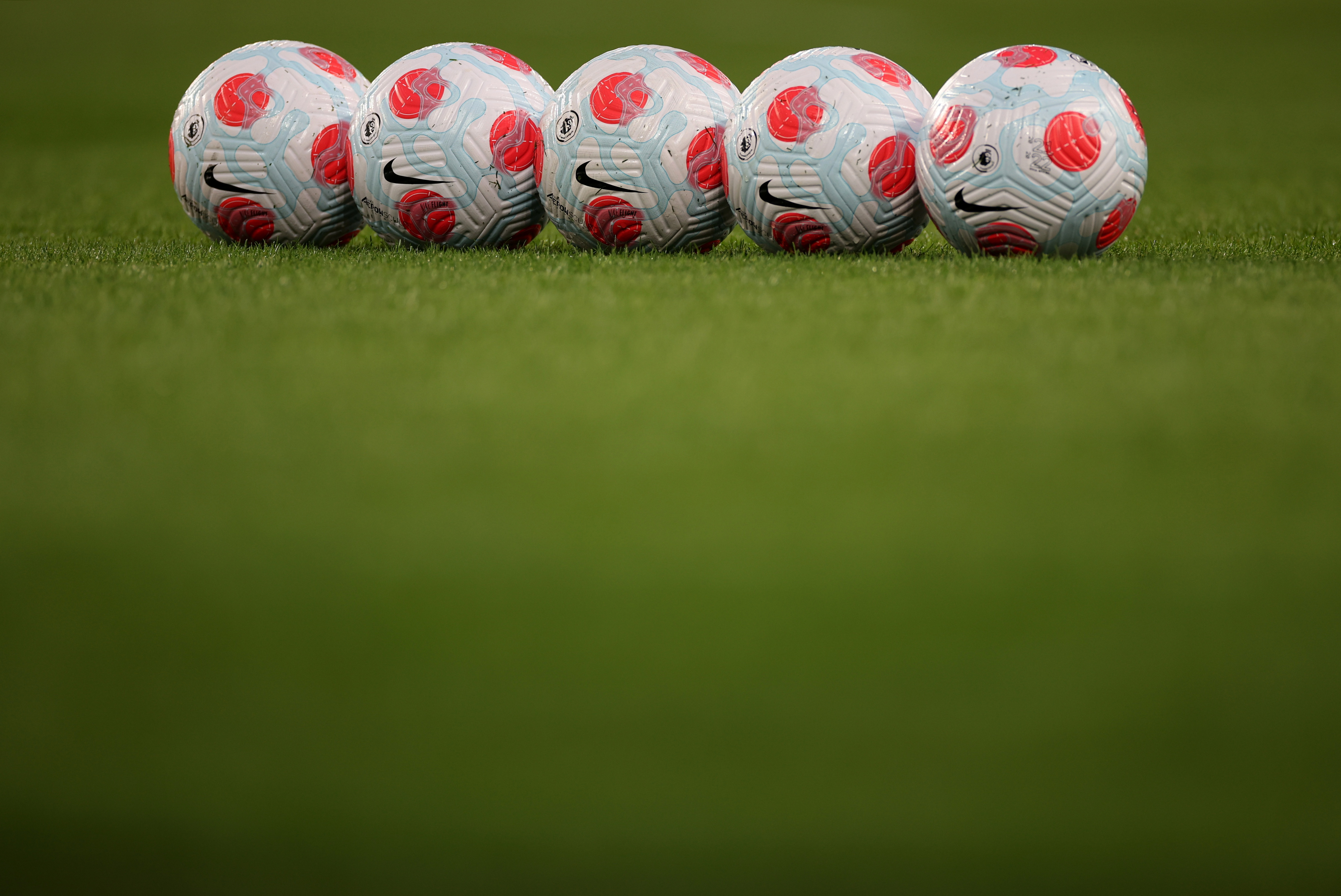 Bullet point previews of Premier League matches - Reuters