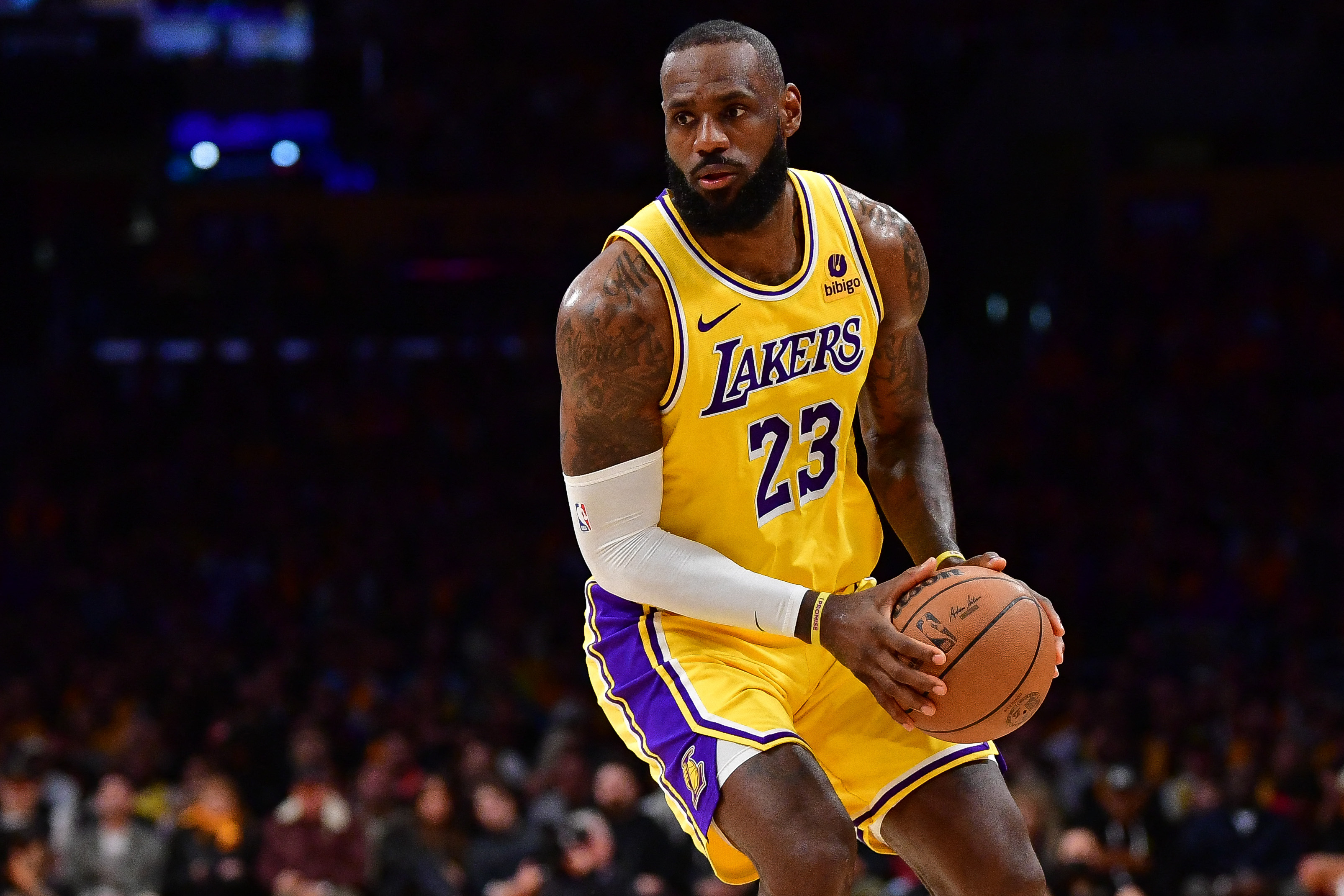 Lebron shops s the lakers