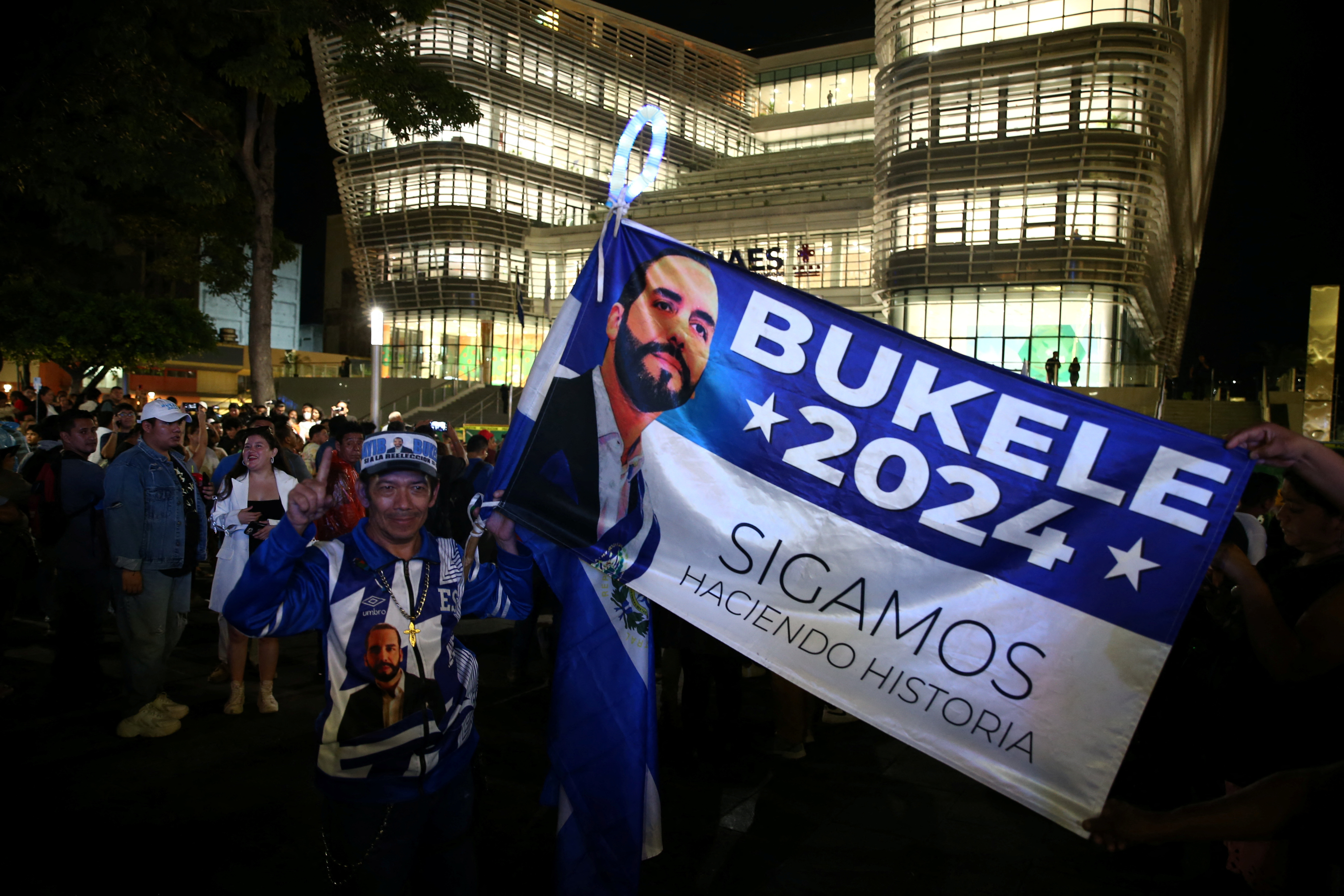 El Salvador's president asks for leave of absence to seek reelection