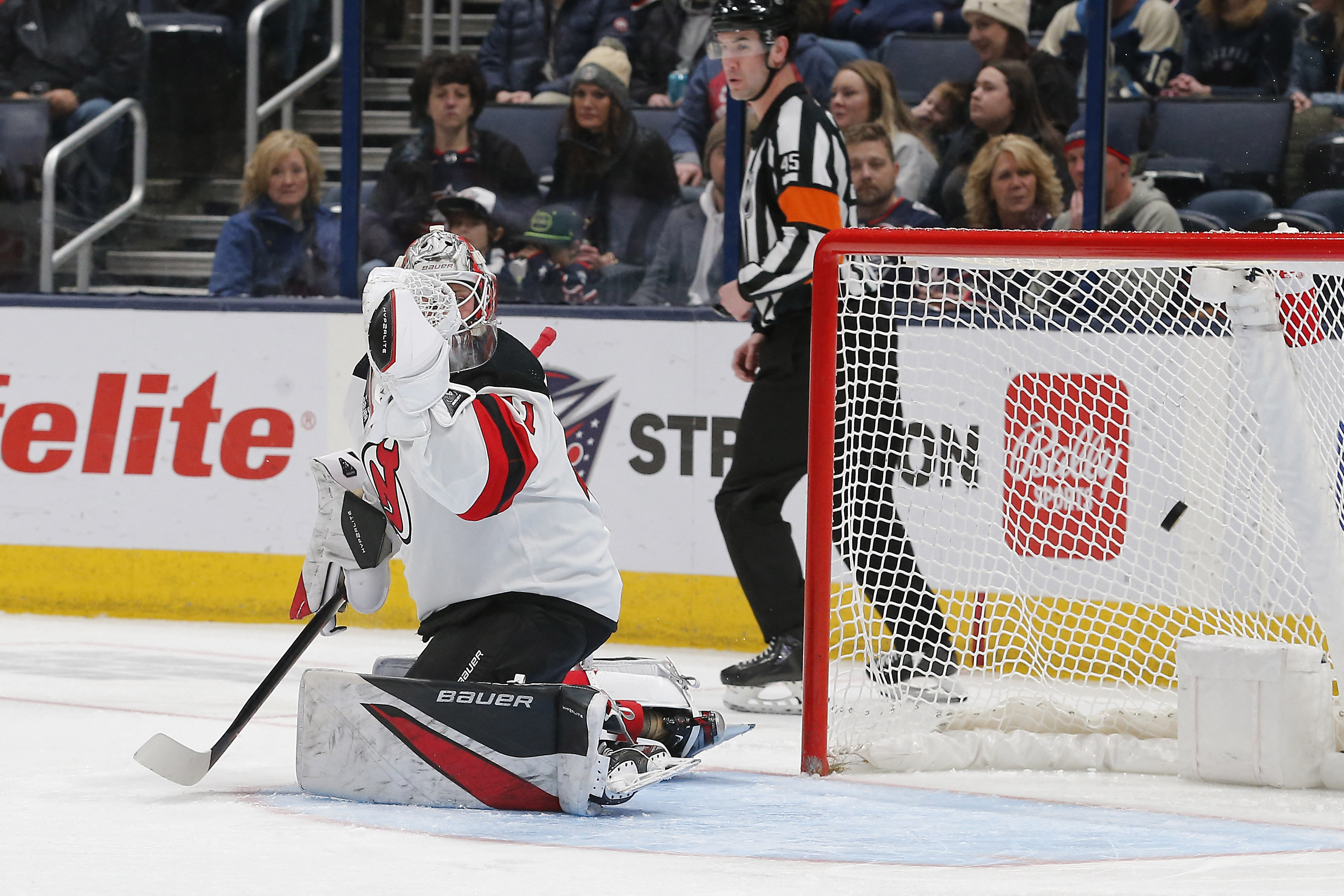 4-goal Second Period Sends Devils Past Blue Jackets | Reuters