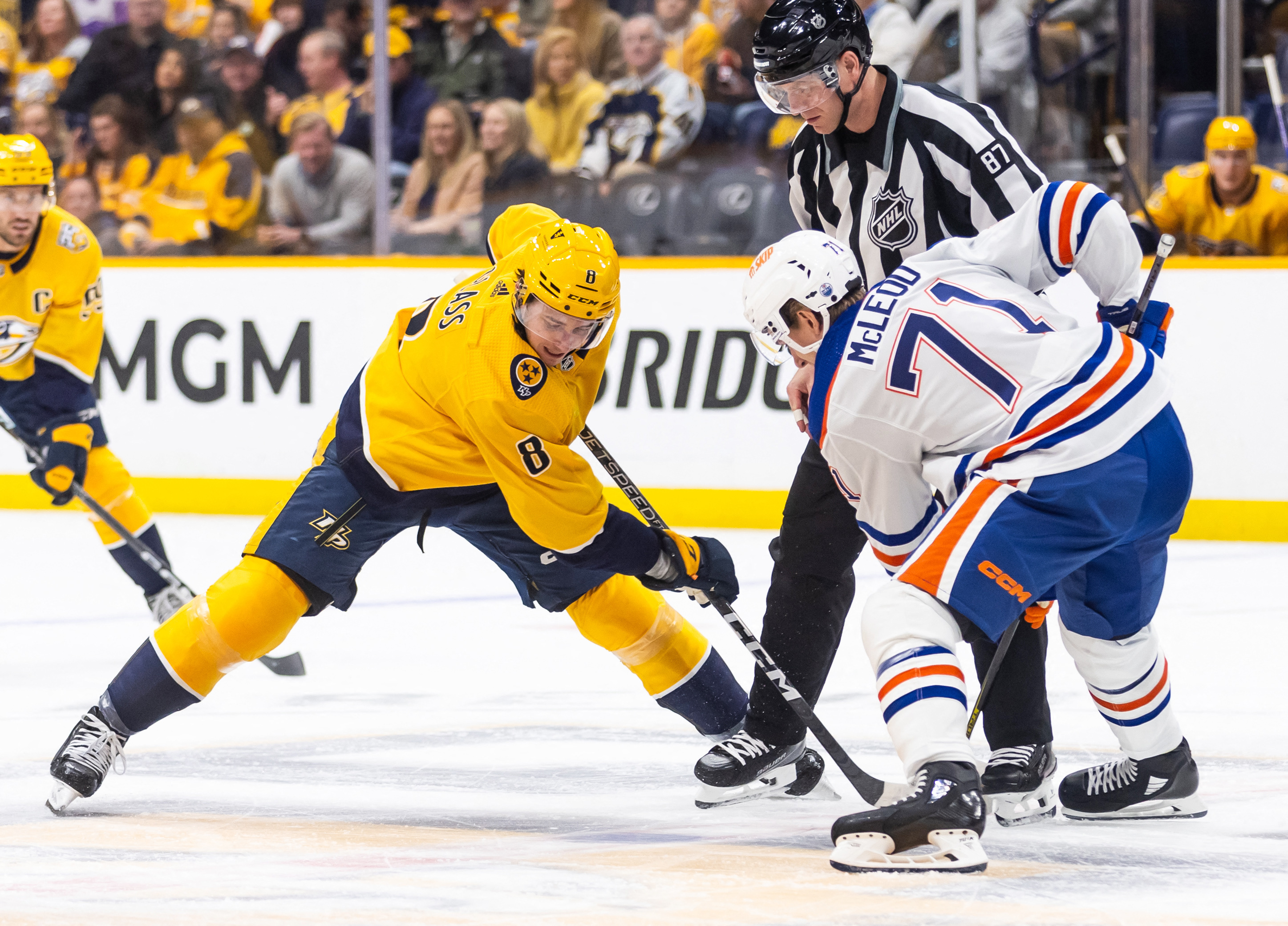 Leon Draisaitl, Oilers clobber Predators | Reuters