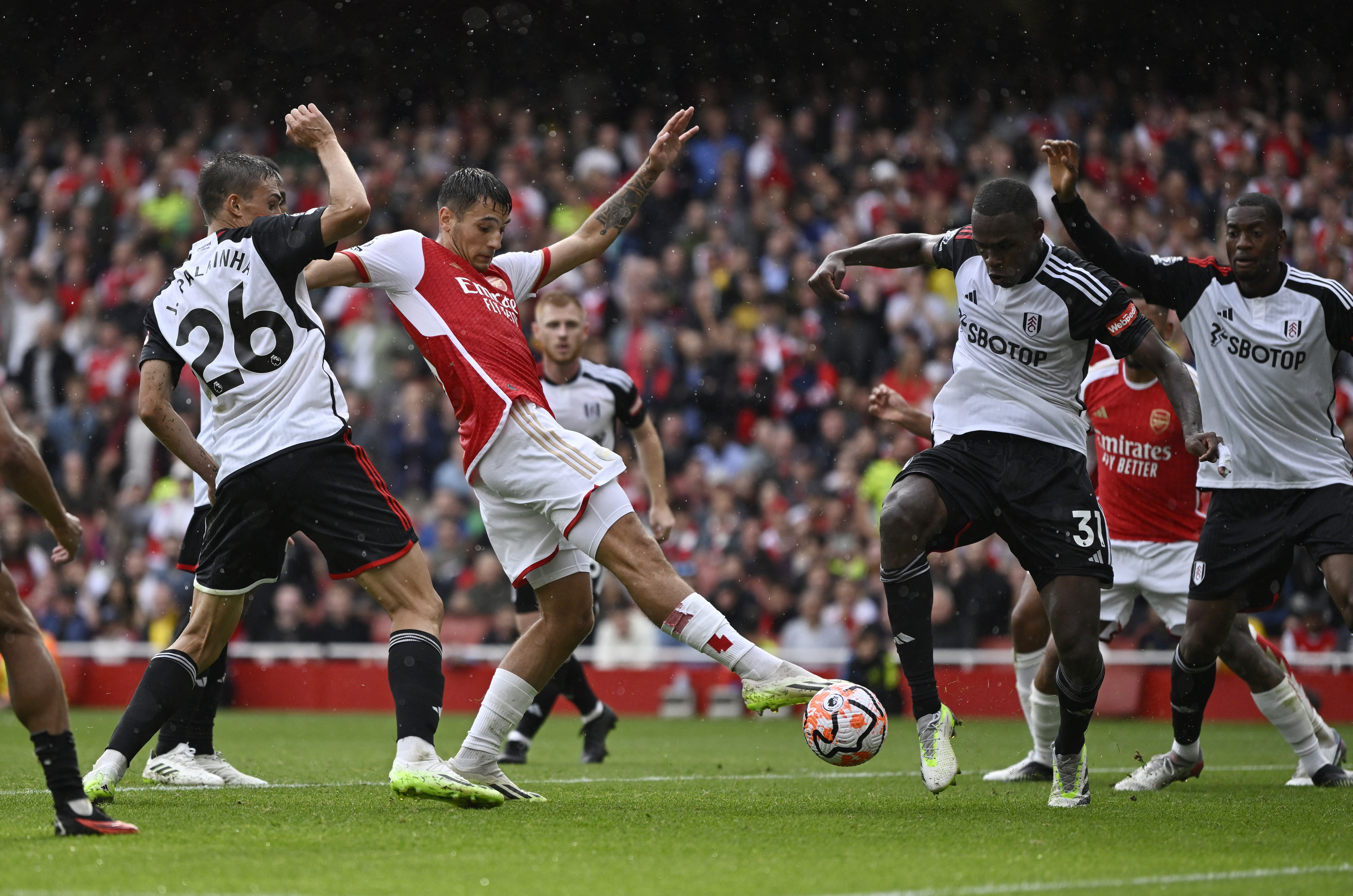 Arsenal held to 2-2 draw as 10-man Fulham grab late equaliser Reuters