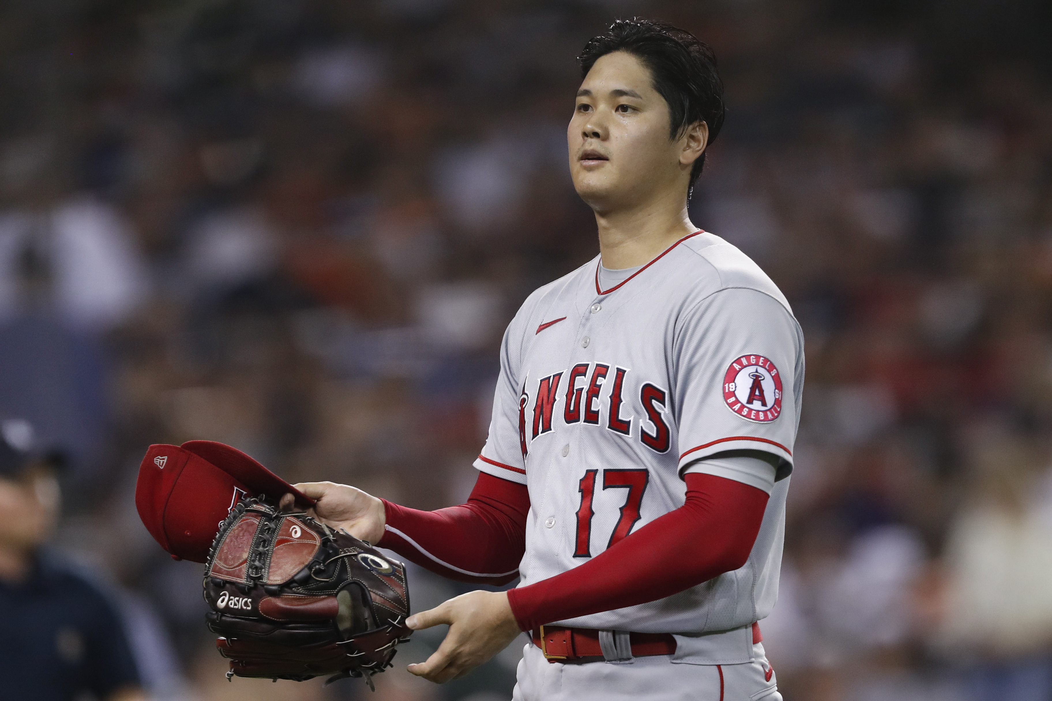 A detailed view of the Asics baseball glove worn by Shohei Ohtani