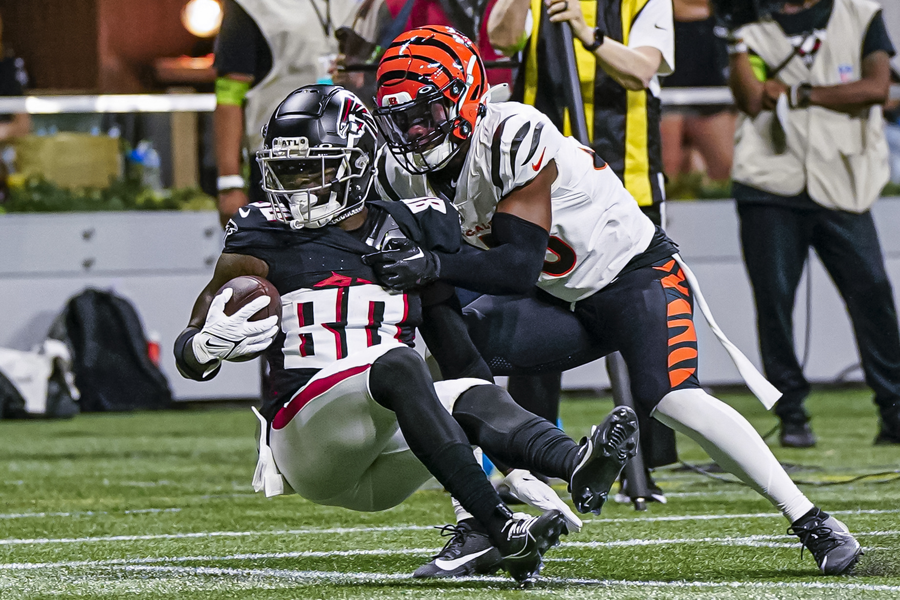 Last-minute FG Gives Falcons Tie With Bengals | Reuters