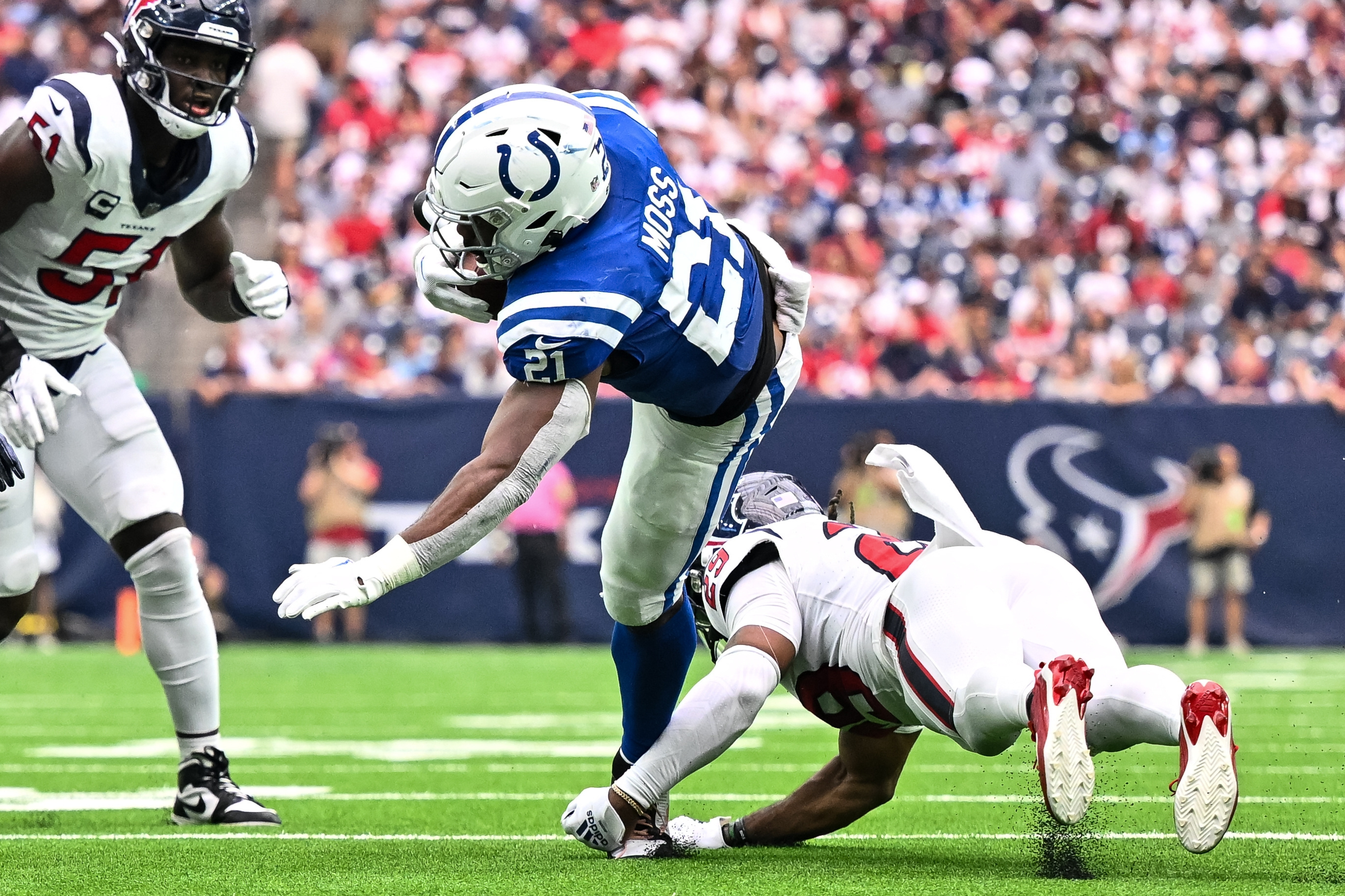 Anthony Richardson Suffers Concussion In Colts' Victory Over Texans ...