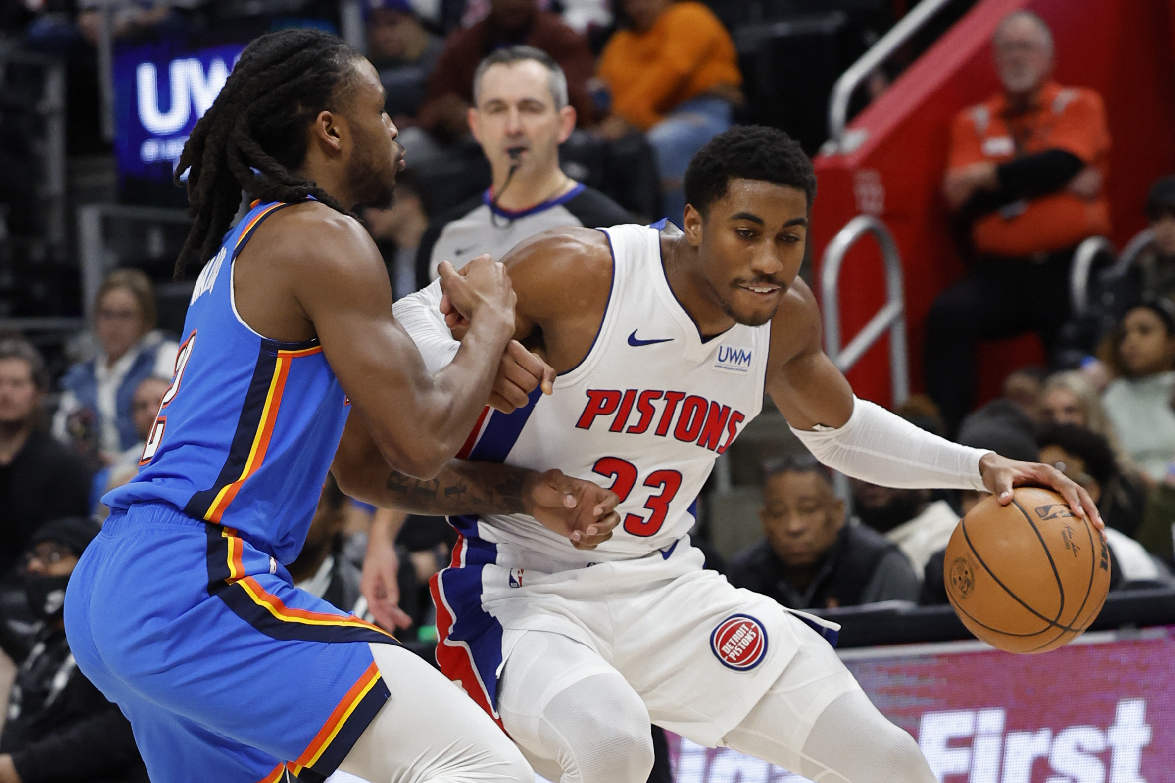 Pistons break free in second half to roll past Thunder | Reuters