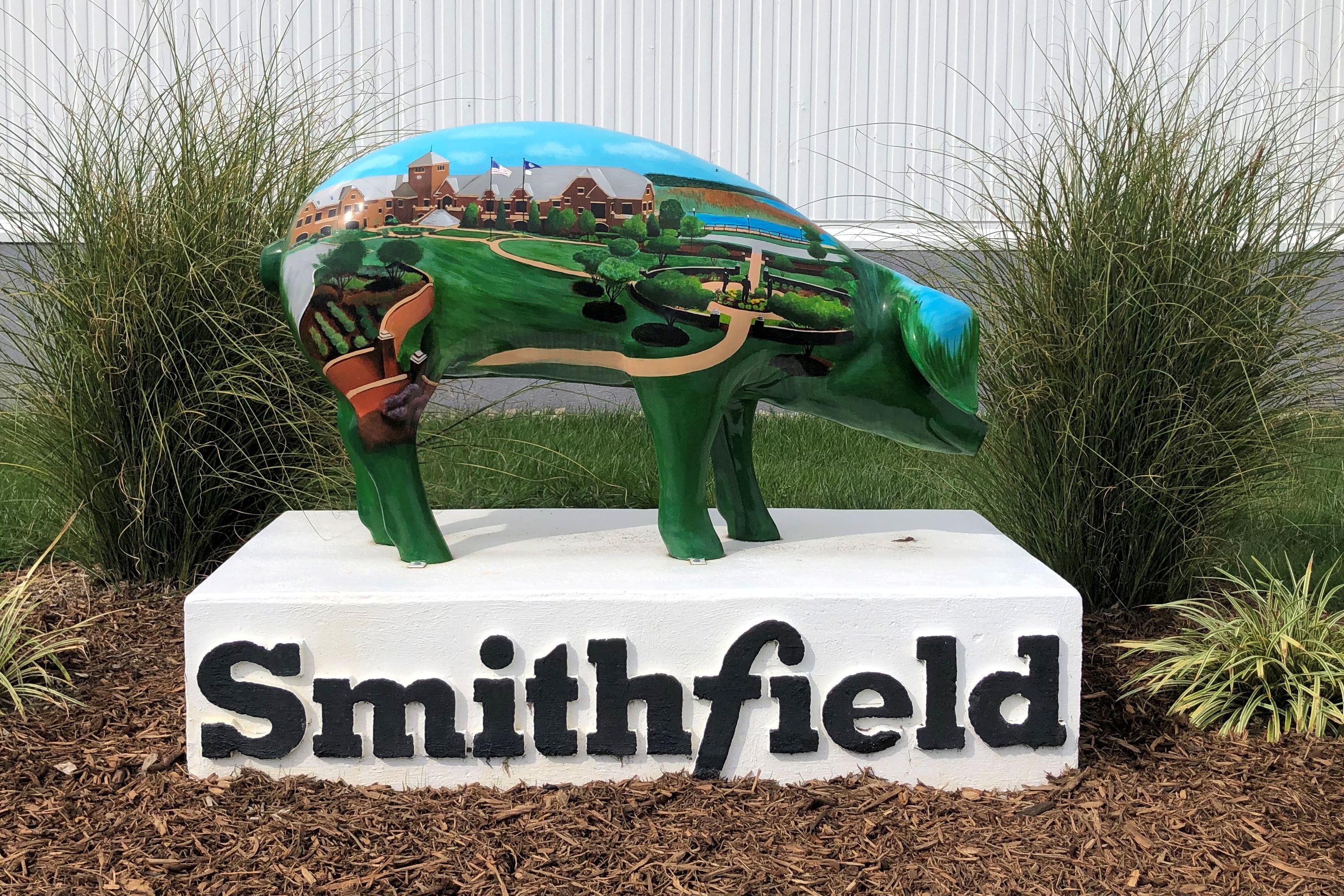 A sculpture adorns Smithfield Foods' hog slaughterhouse in Smithfield