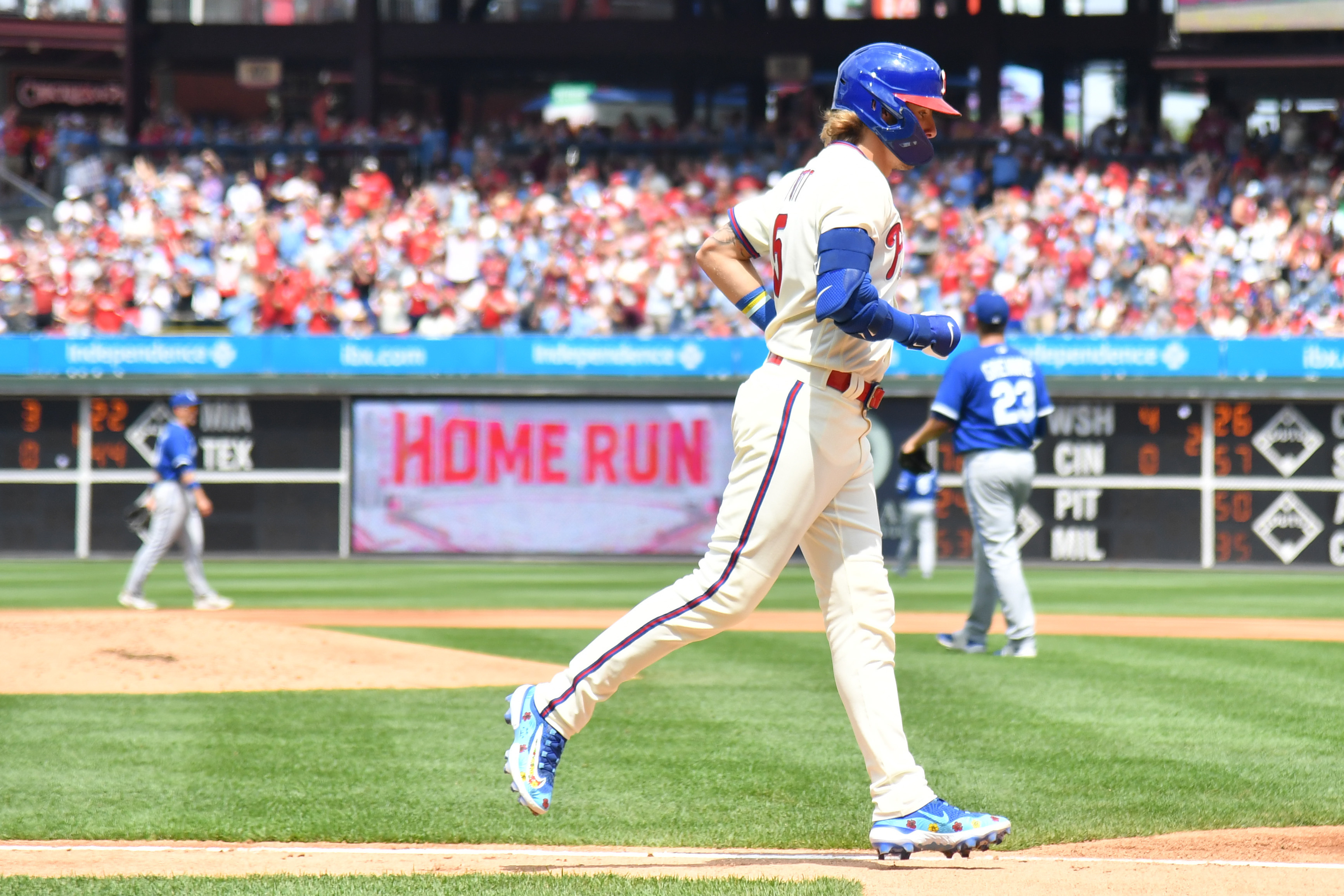 Taijuan Walker earns 13th win, lifts powerful Phillies past Royals