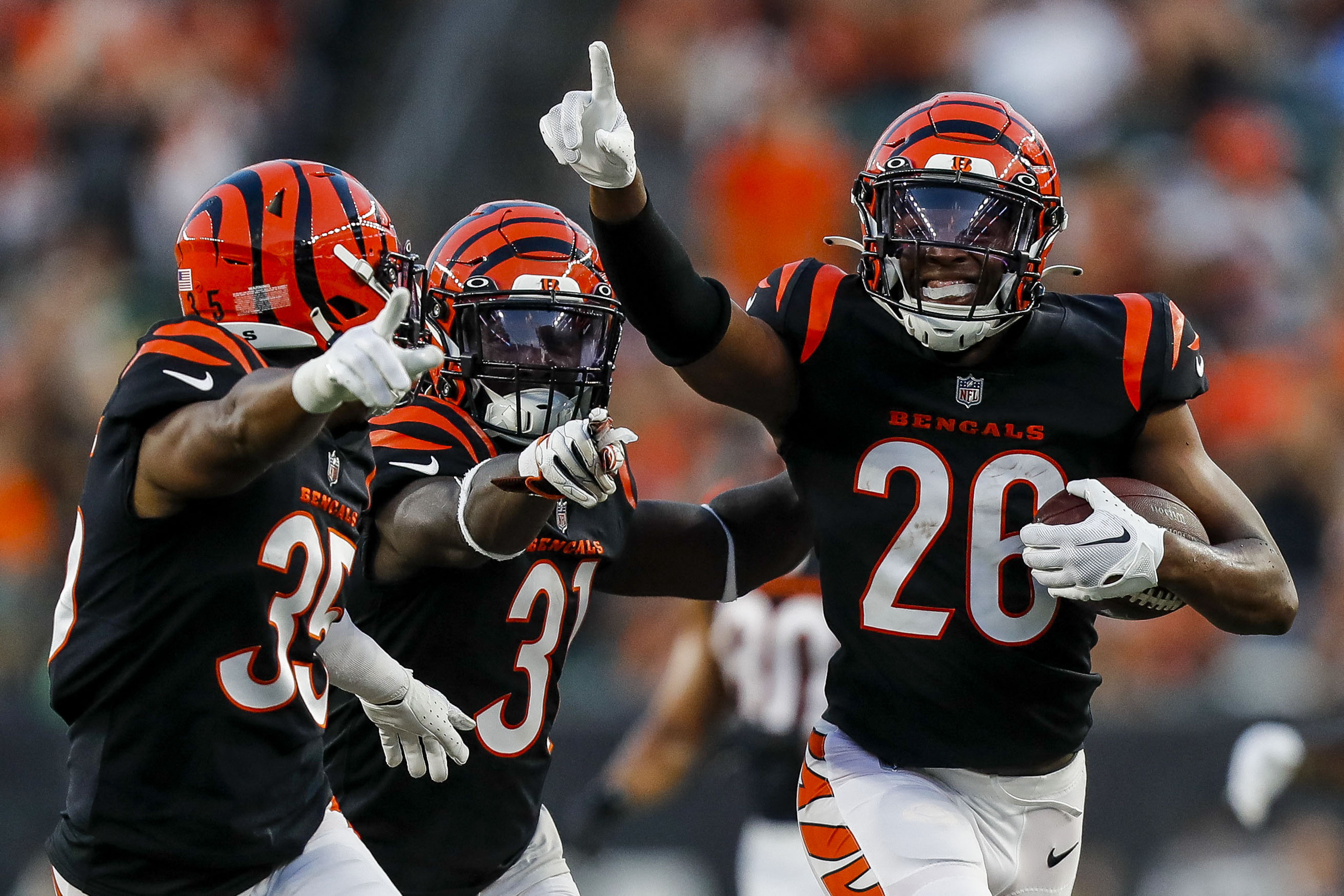 Browns Hold Off Bengals, 26-18