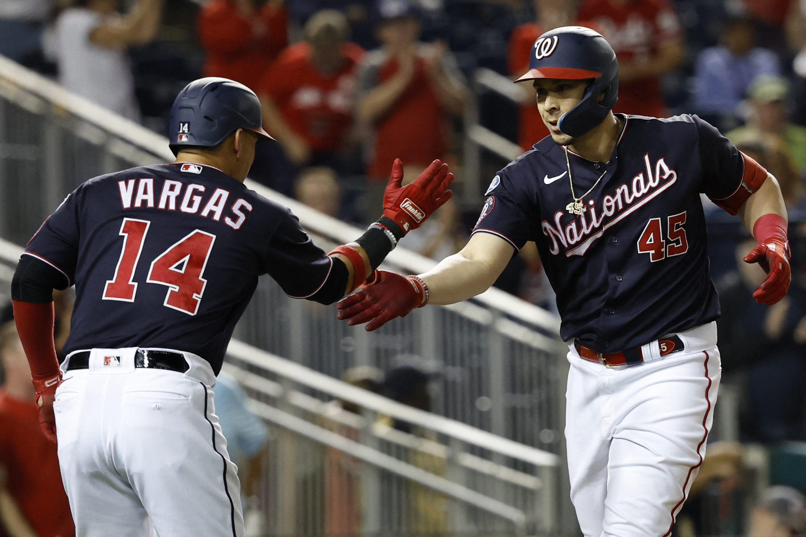 Joey Meneses' pinch-hit blast lifts Nats over White Sox