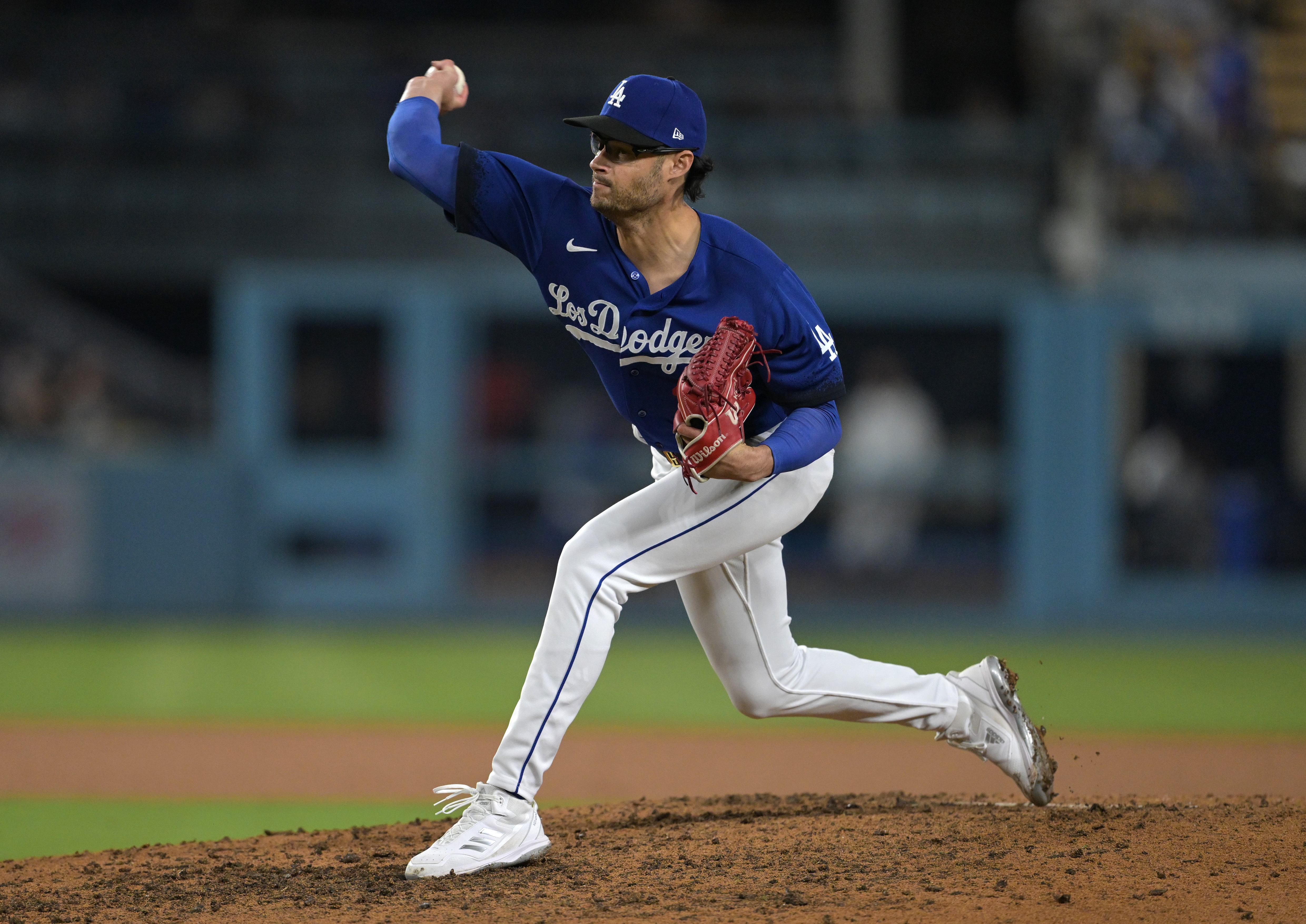 J.D. Martinez hits two homers against former team, Dodgers down Tigers, 8-3