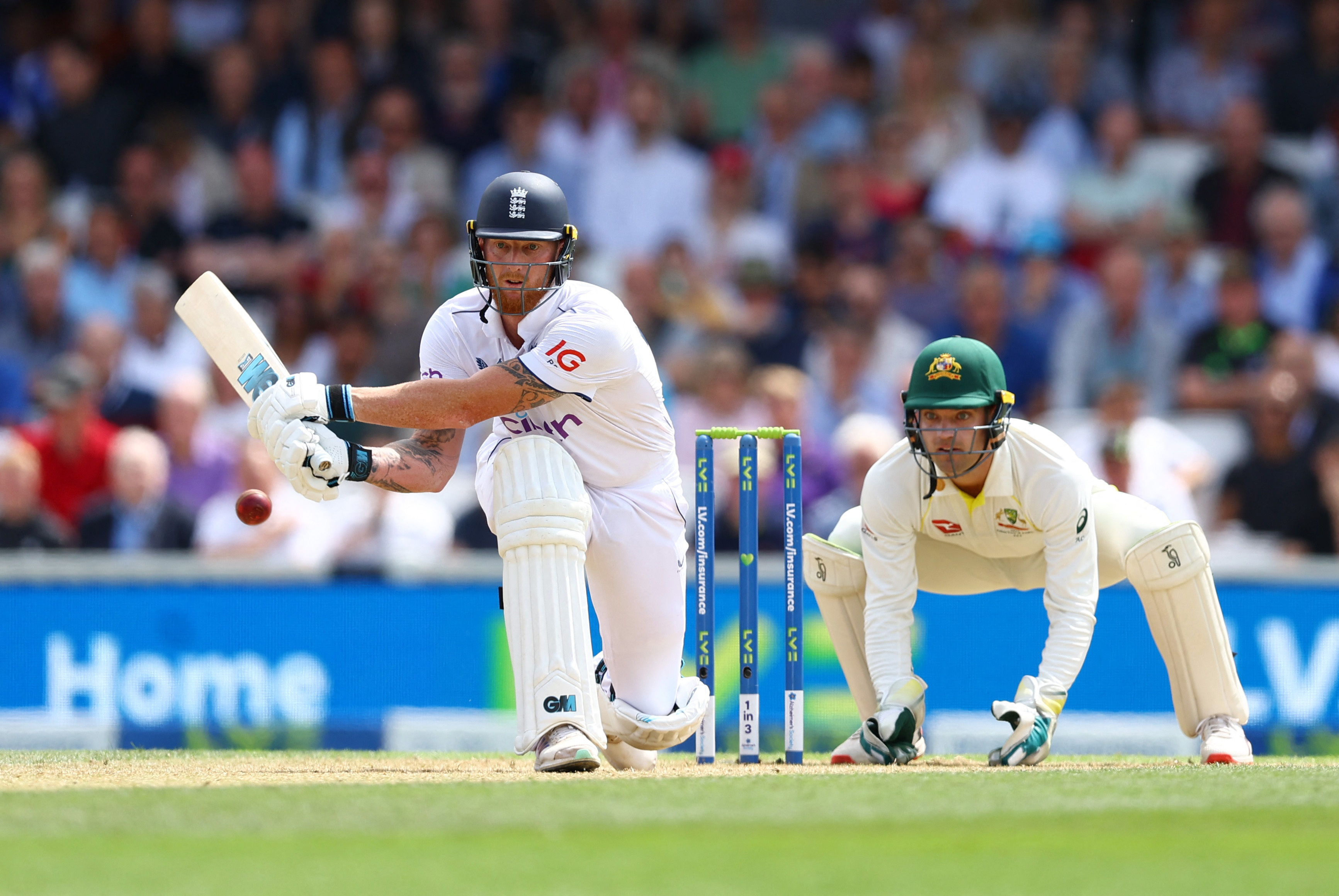 Root, Bairstow, Crawley give England big lead over Australia | Reuters