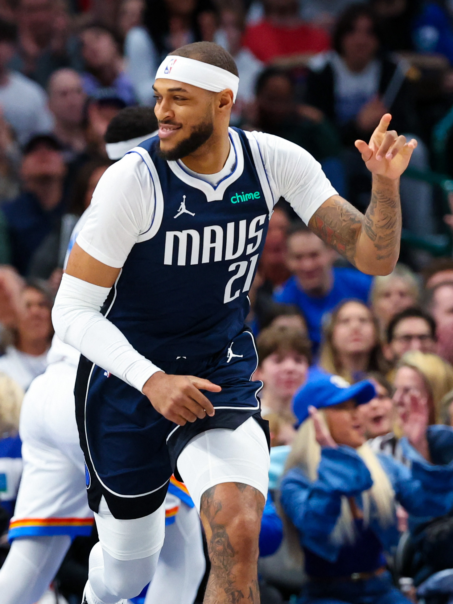 Luka Doncic, Fortified Mavericks Overwhelm Thunder | Reuters