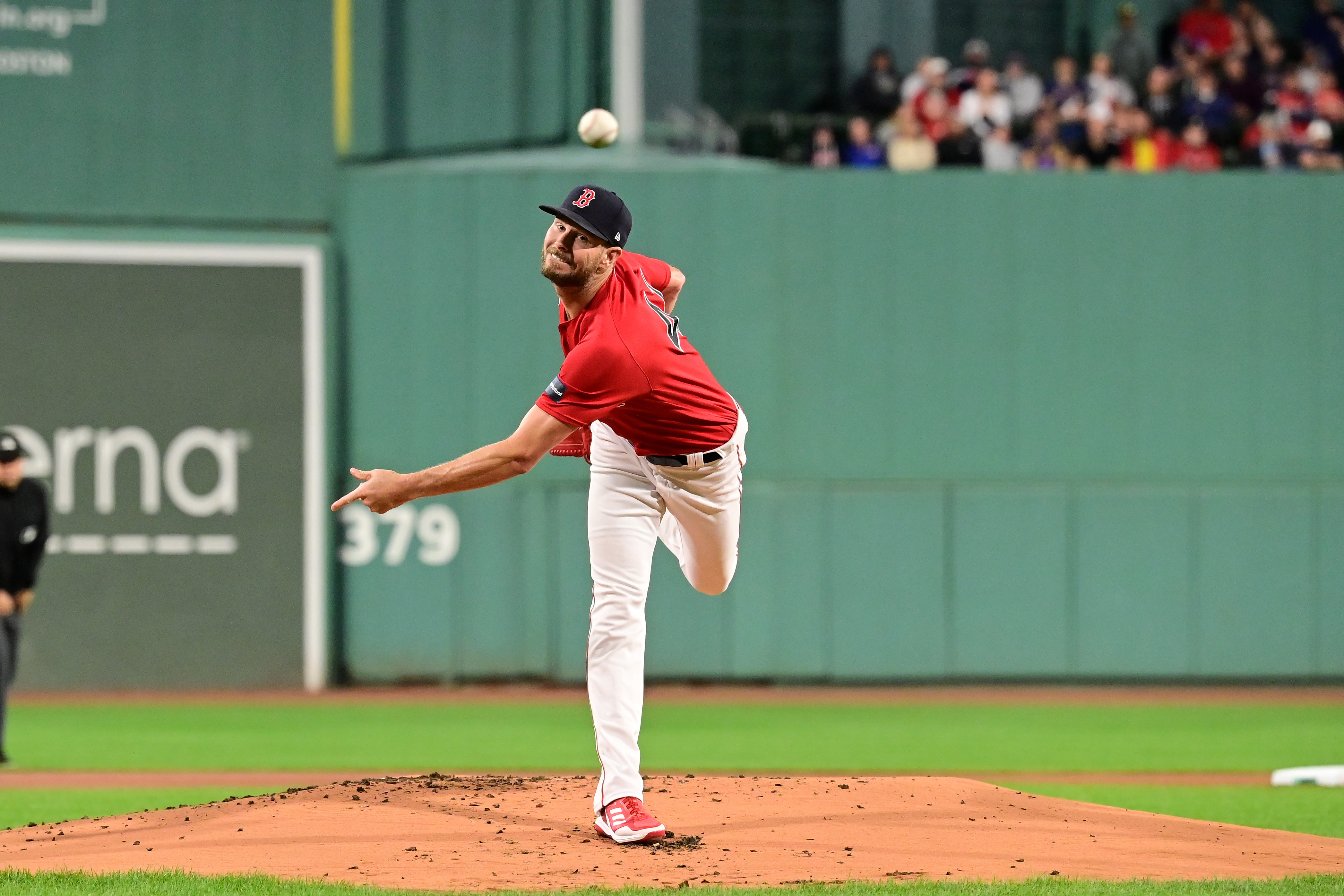 Red Sox edge White Sox to end 2-game skid