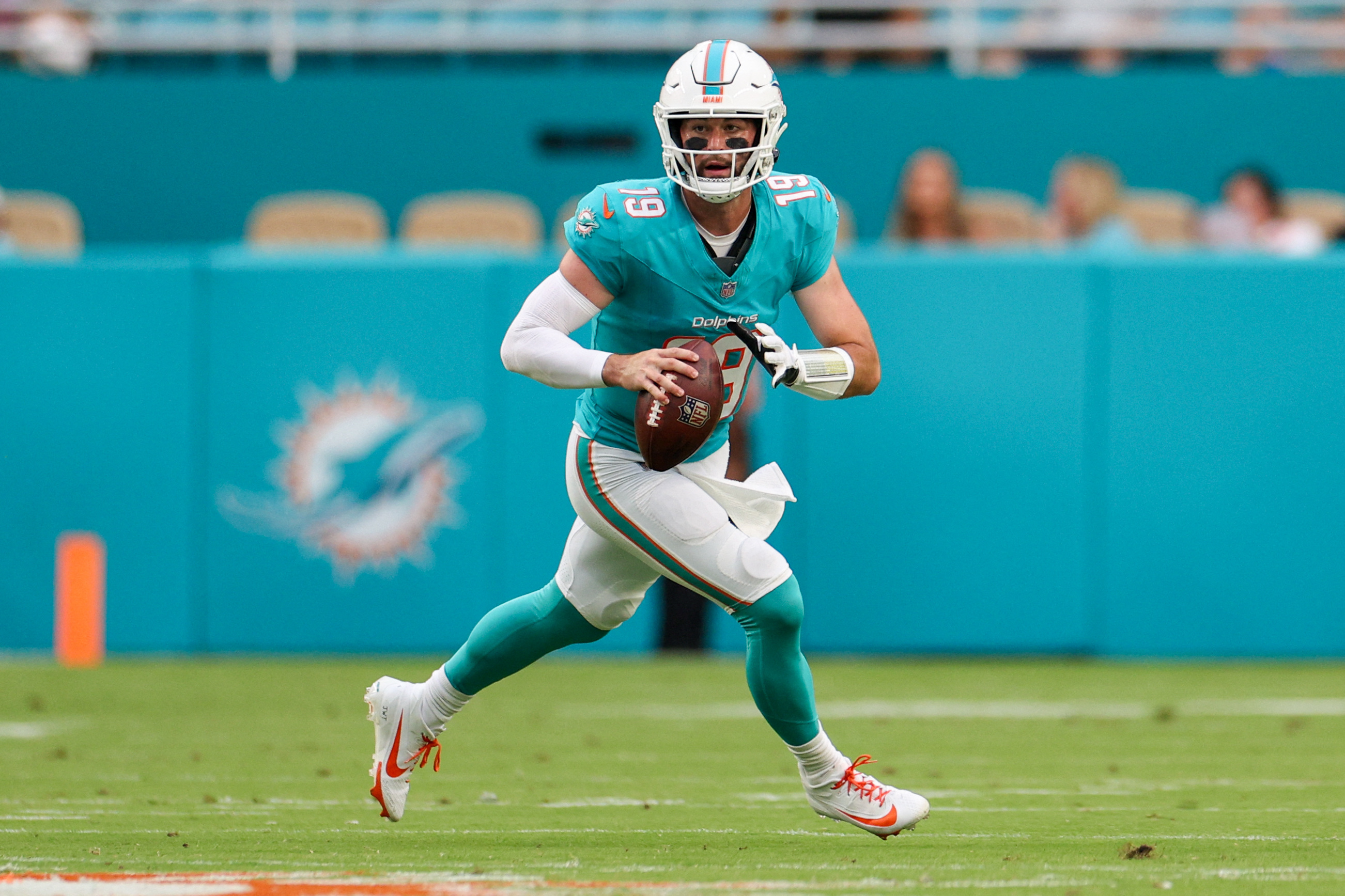 Dolphins 'confident' in Skylar Thompson as QB1 | Reuters