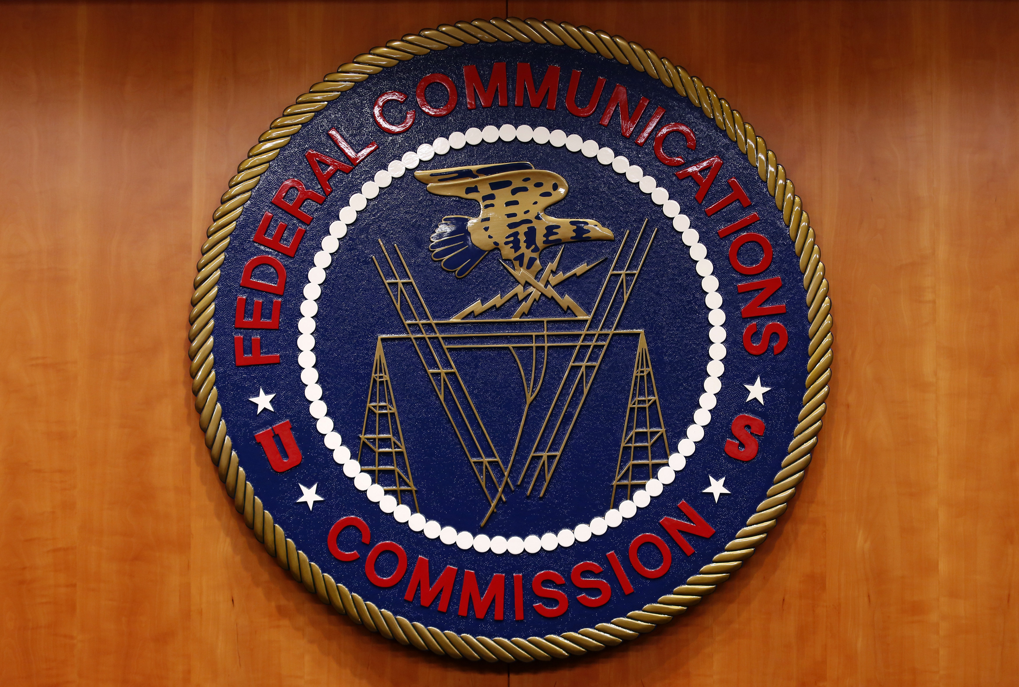 Republican state AGs challenge US FCC cap on inmate phone charges | Reuters