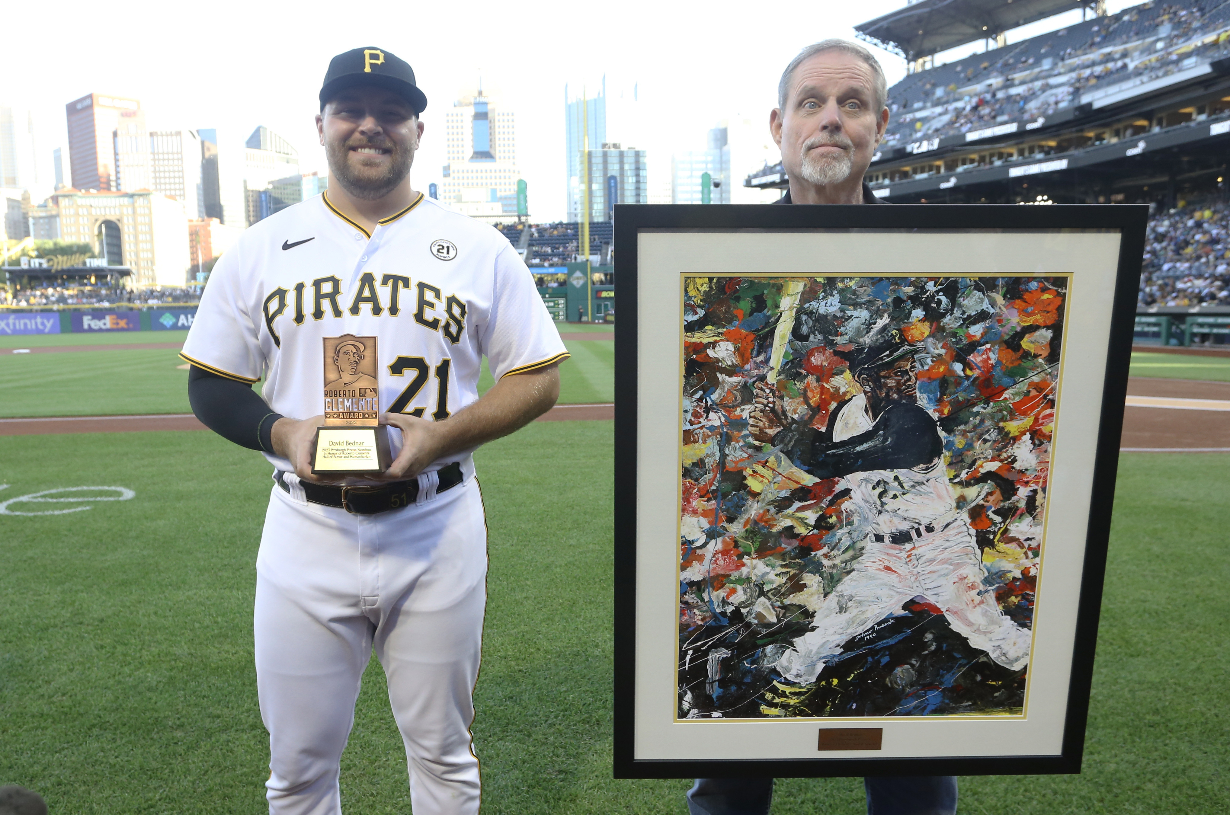 Yankees glad to be in Pittsburgh on day Roberto Clemente was honored