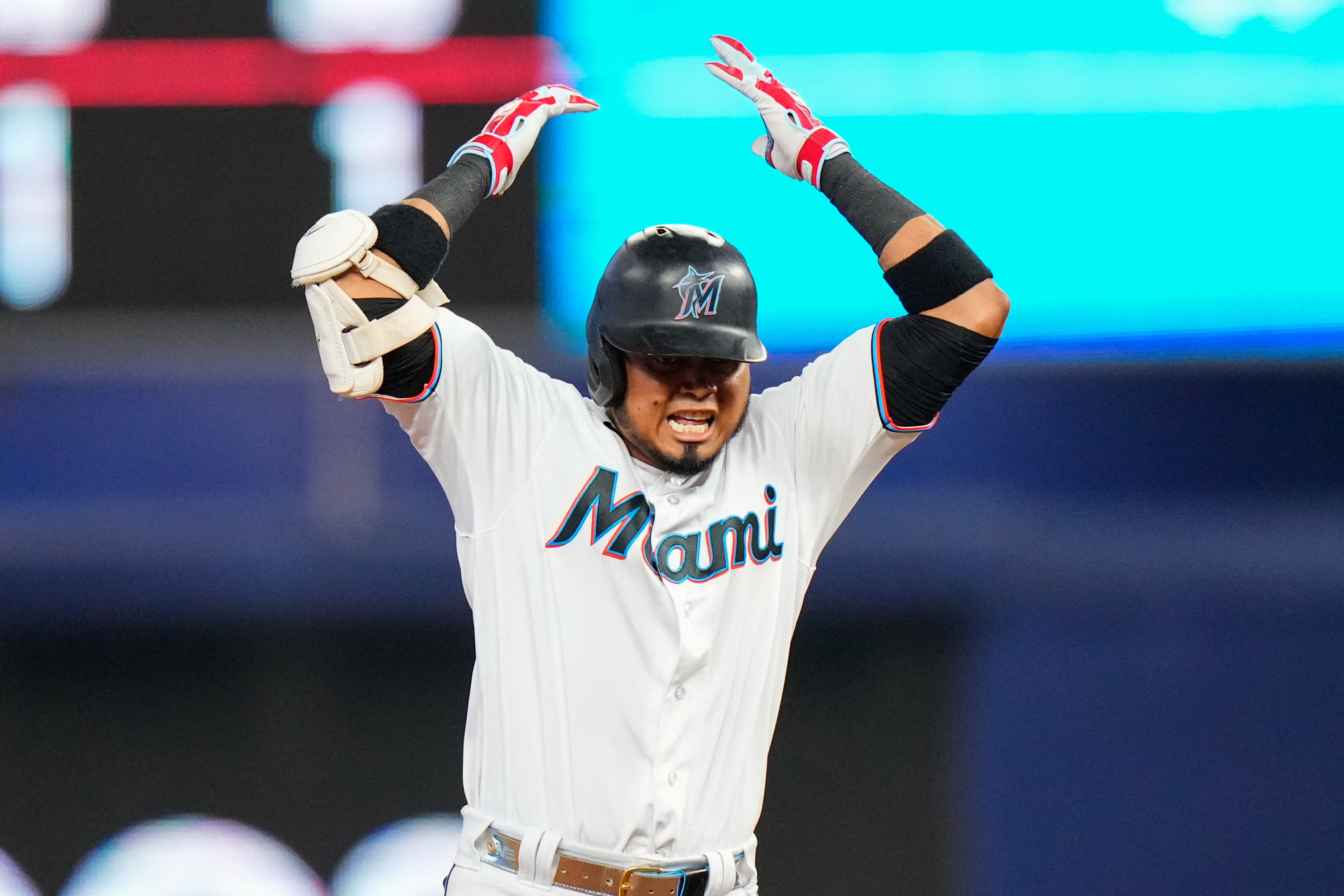 Arraez's RBI single in the 10th helps Marlins end 8-game slide with a 3-2  victory over the Rockies - ABC News