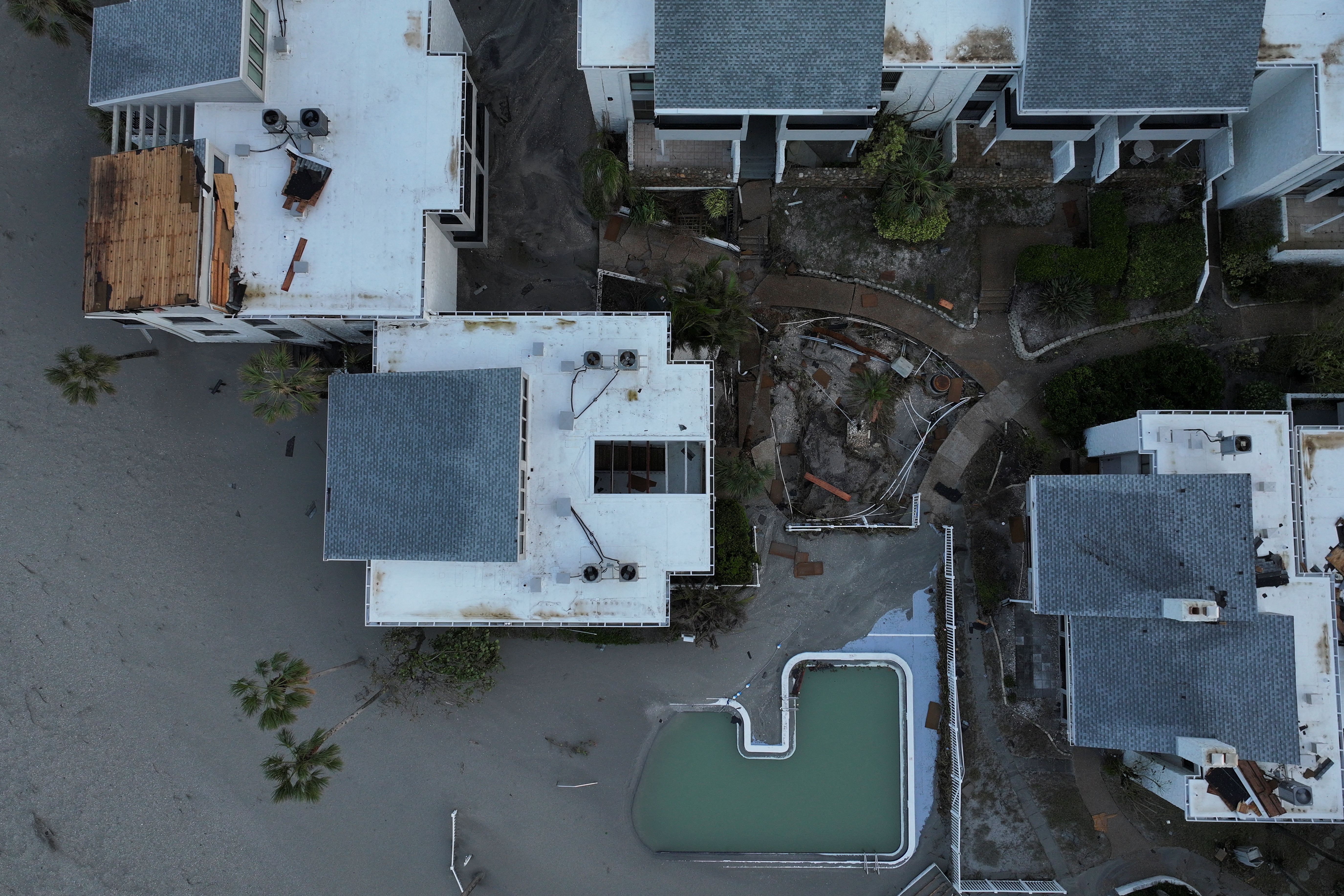 Scenes from Florida in the aftermath of Hurricane Milton - October 14 ...