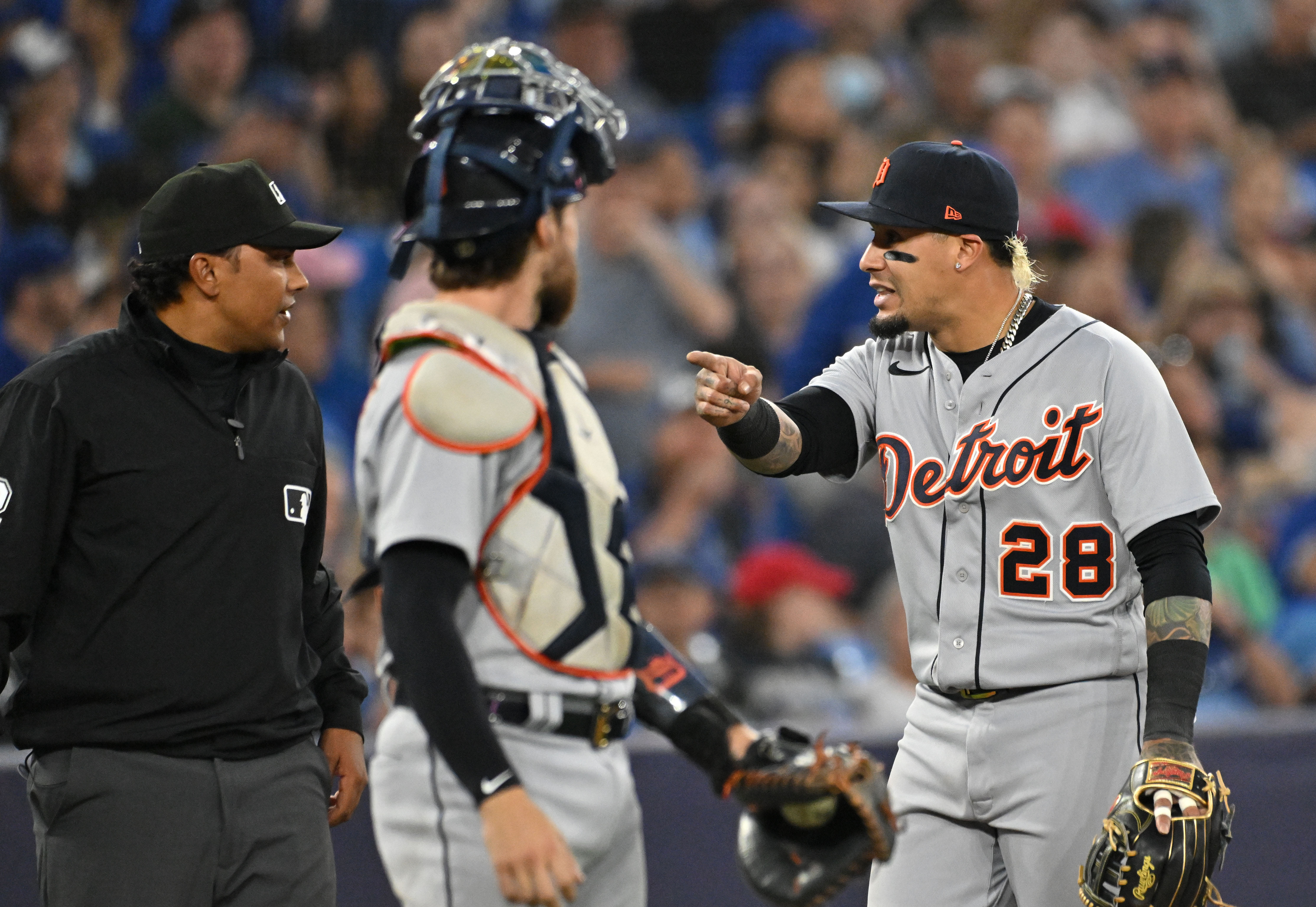 MLB: Toronto Blue Jays top Detroit Tigers 4-3