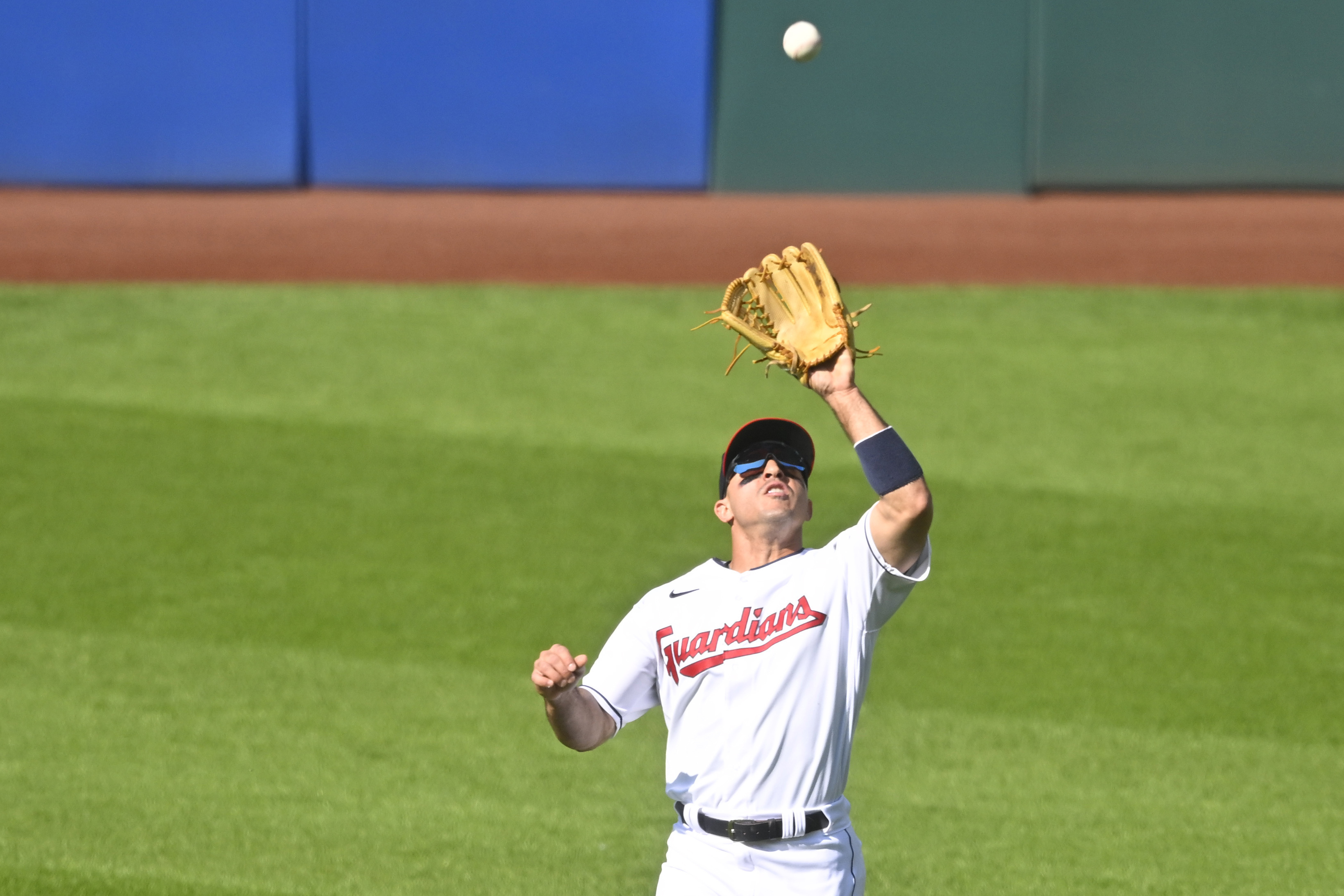 Detroit Tigers lock up 2nd place in Central with 8-0 win vs. Cleveland