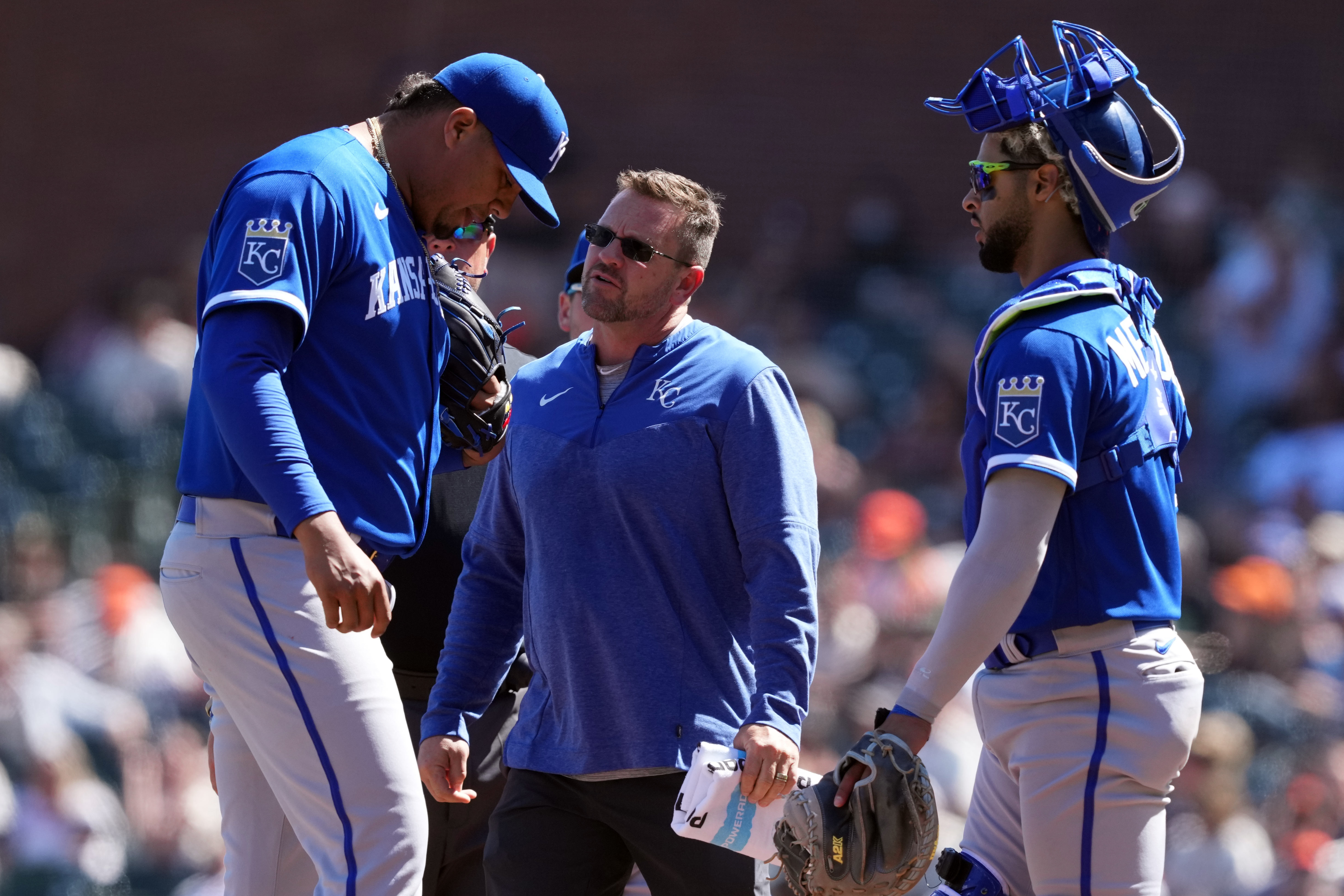 Baseball: Kansas City Royals held on to beat the San Francisco