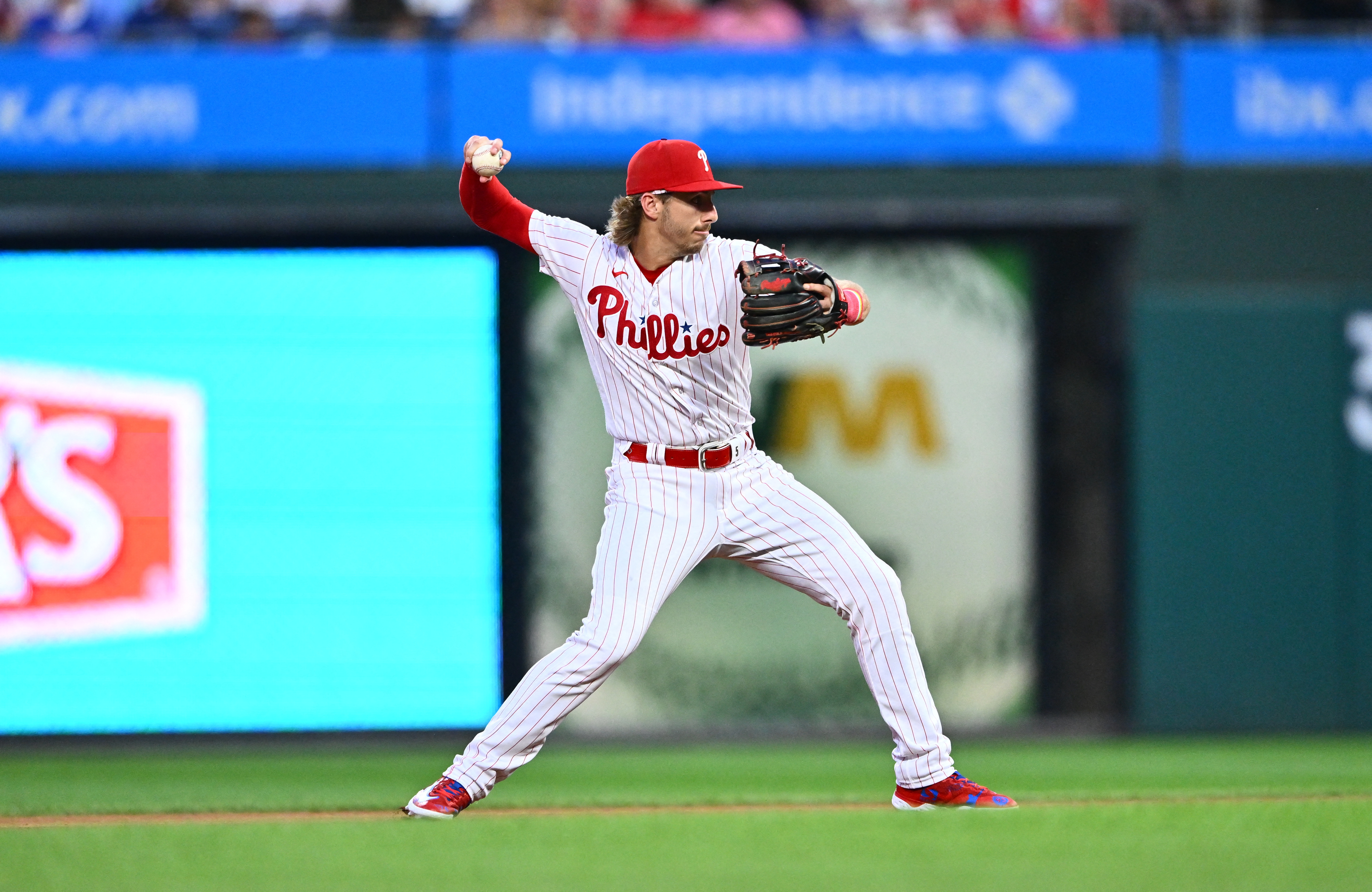 Joey Gallo homers twice, Pablo López throws 6 shutout innings in Twins' 8-1  win over Phillies