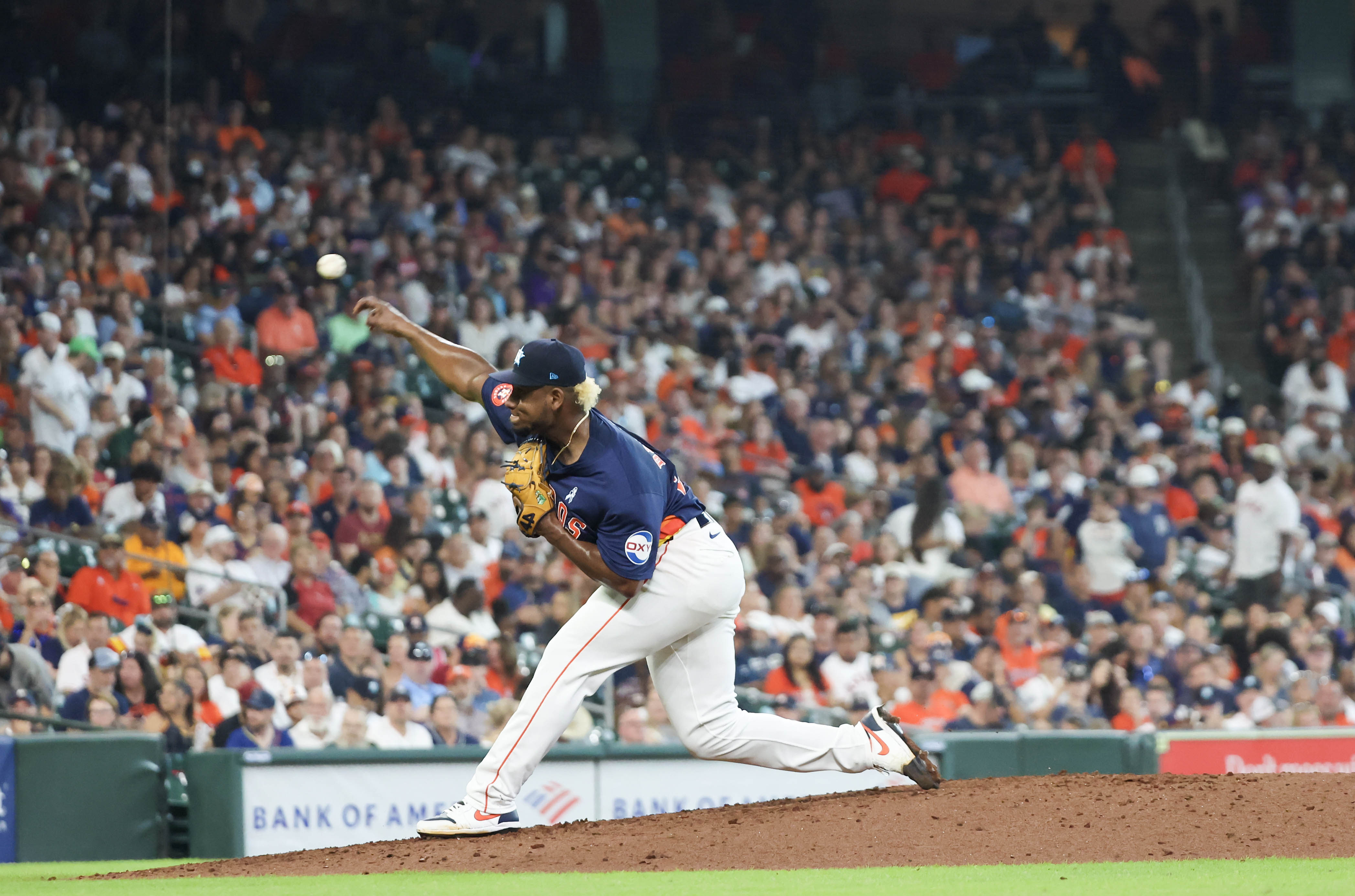 MLB roundup: Astros' Ronel Blanco flirts with no-hitter in win vs ...