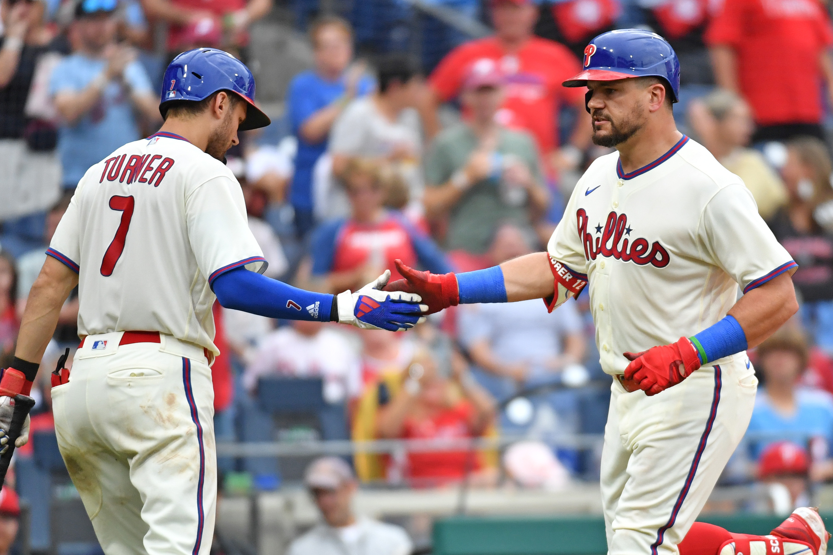 Kyle Schwarber helps Phillies beat Padres for third straight time