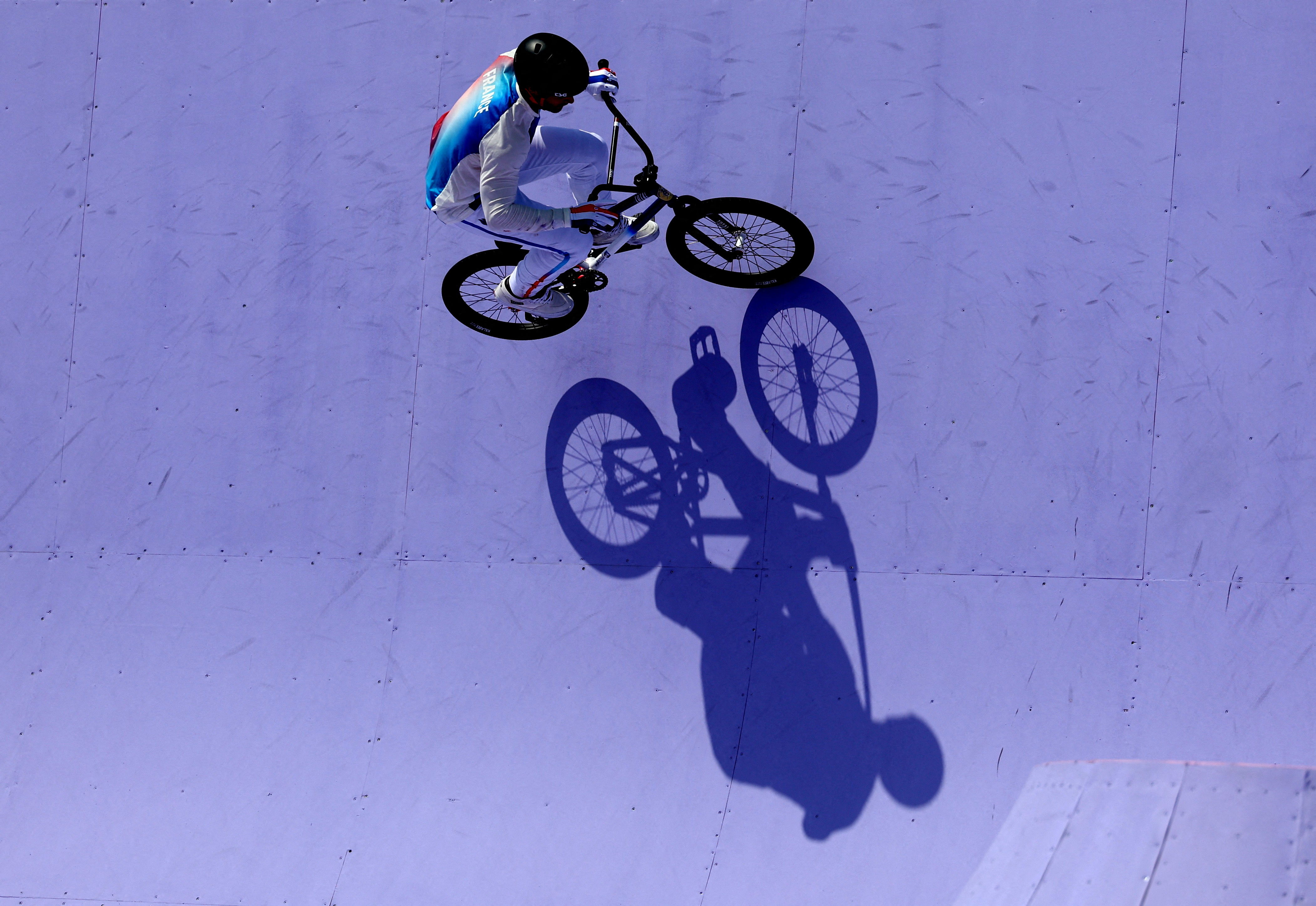 France's Jeanjean crowned BMX freestyle world champion | Reuters