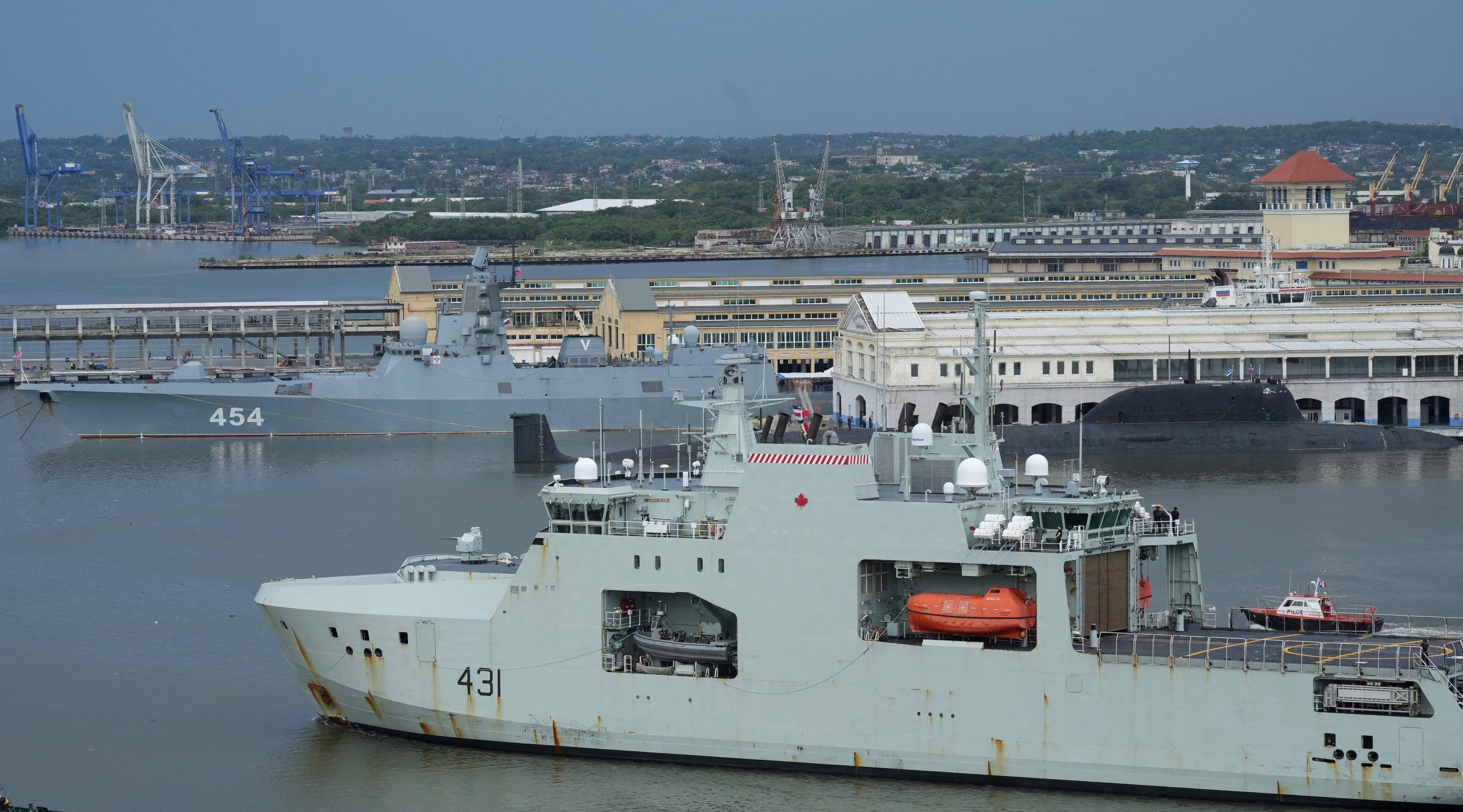 Canadian navy patrol boat to join Russian warships in Havana harbor