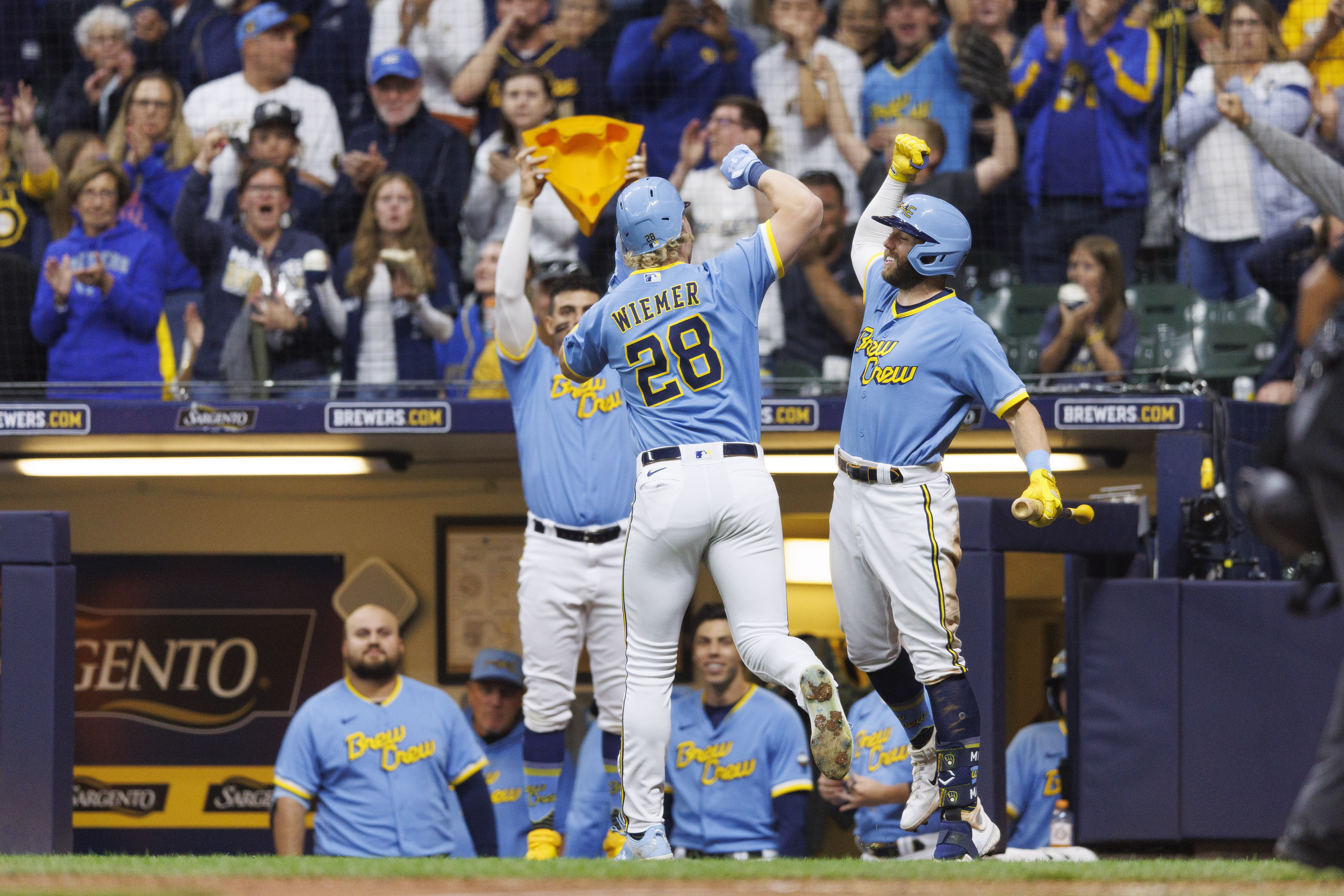 Brewers beat Pirates, snap 6-game losing skid