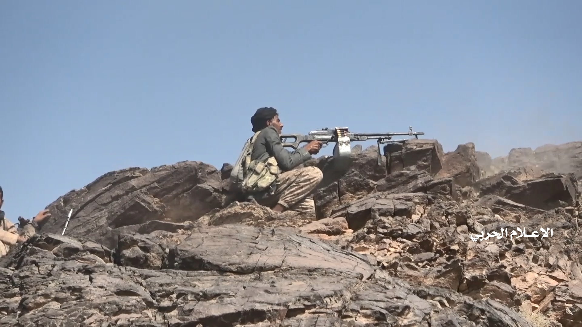 Houthi fighter takes position at a frontline in al-Jubah district of Yemen's Marib province