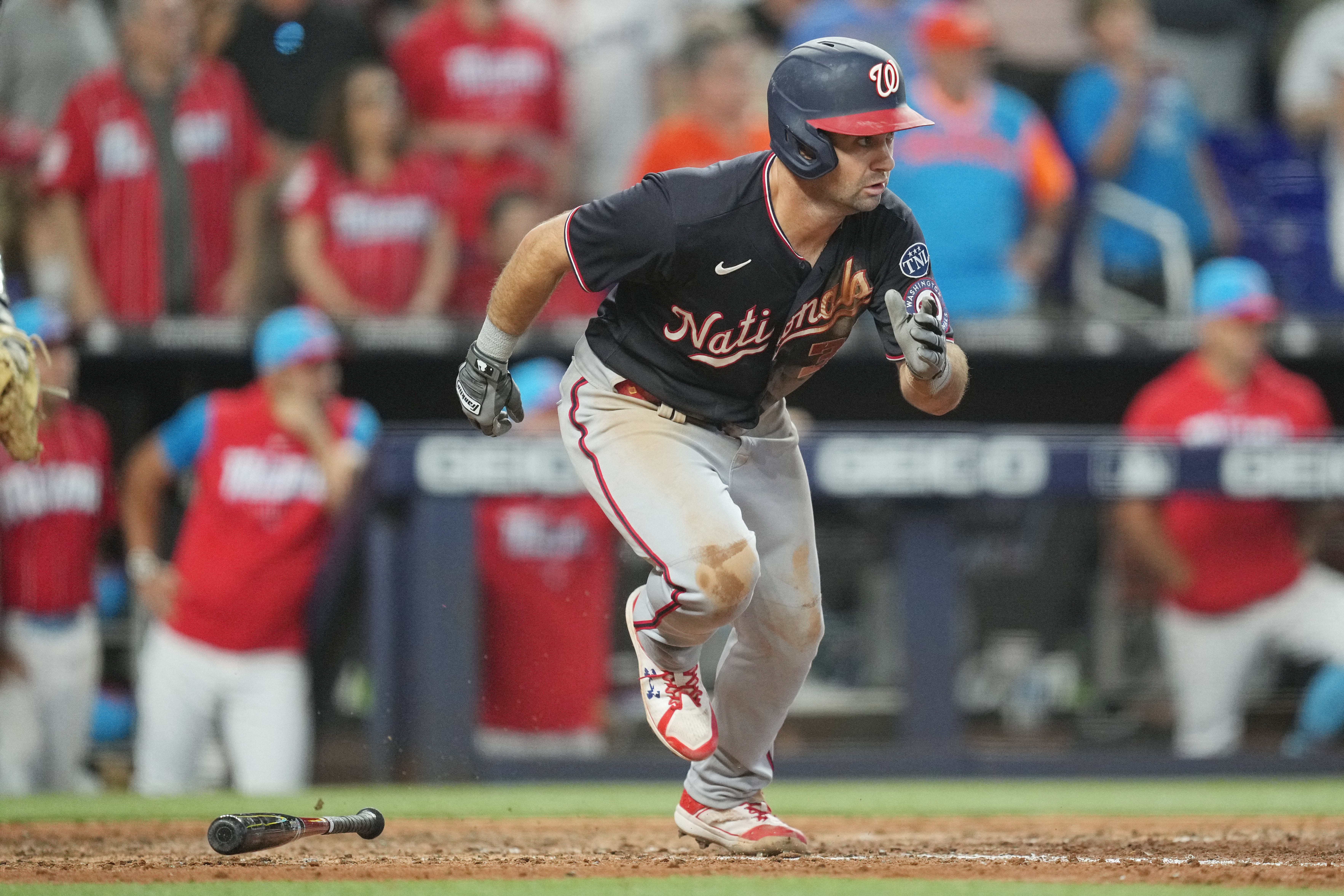 Nationals score go-ahead run in 9th on passed ball, rally to beat Marlins  3-2 - The San Diego Union-Tribune