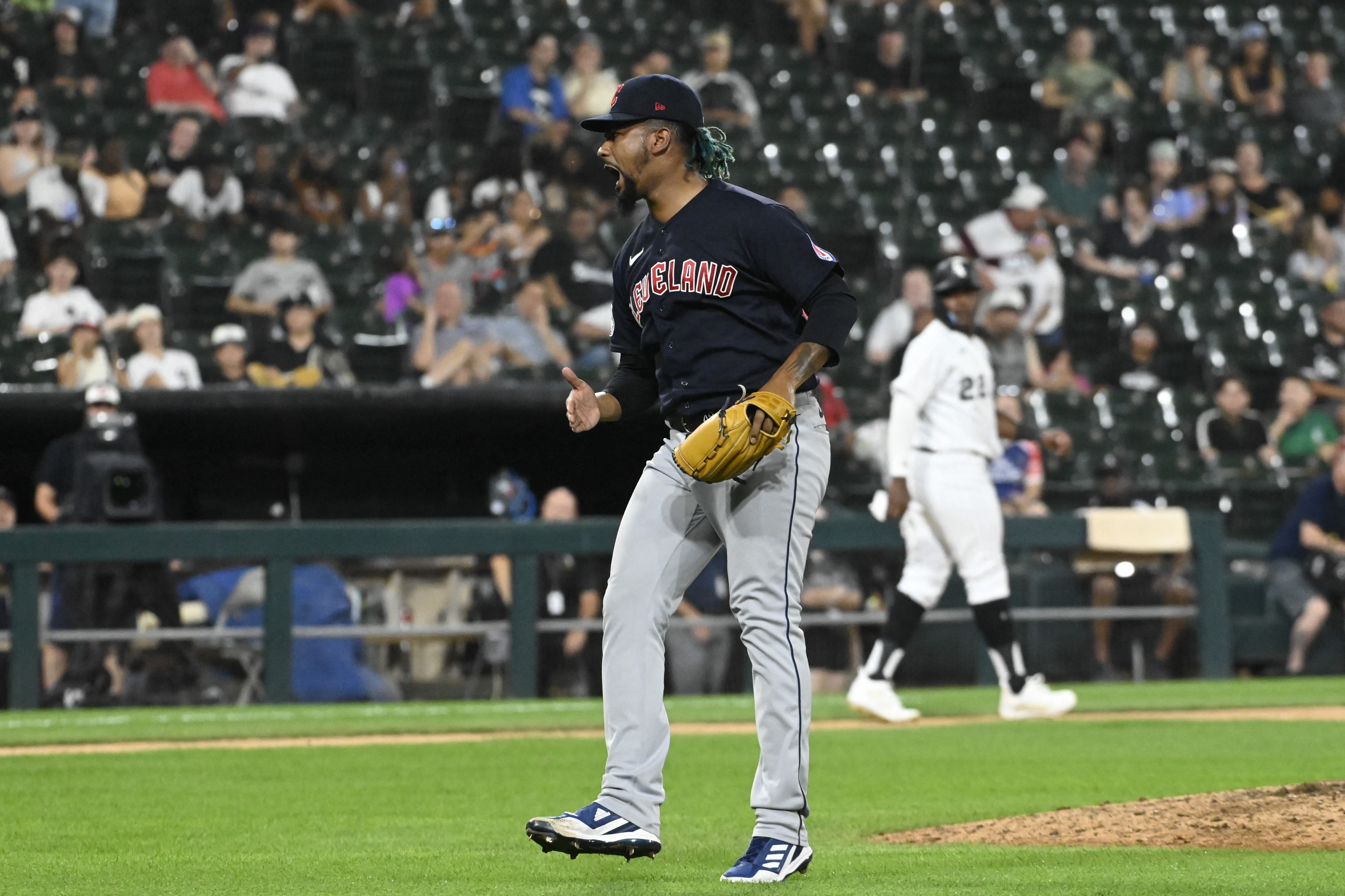 Josh Naylor drives in three, Bibee goes 7 innings as Guardians earn 6-3 win  over White Sox