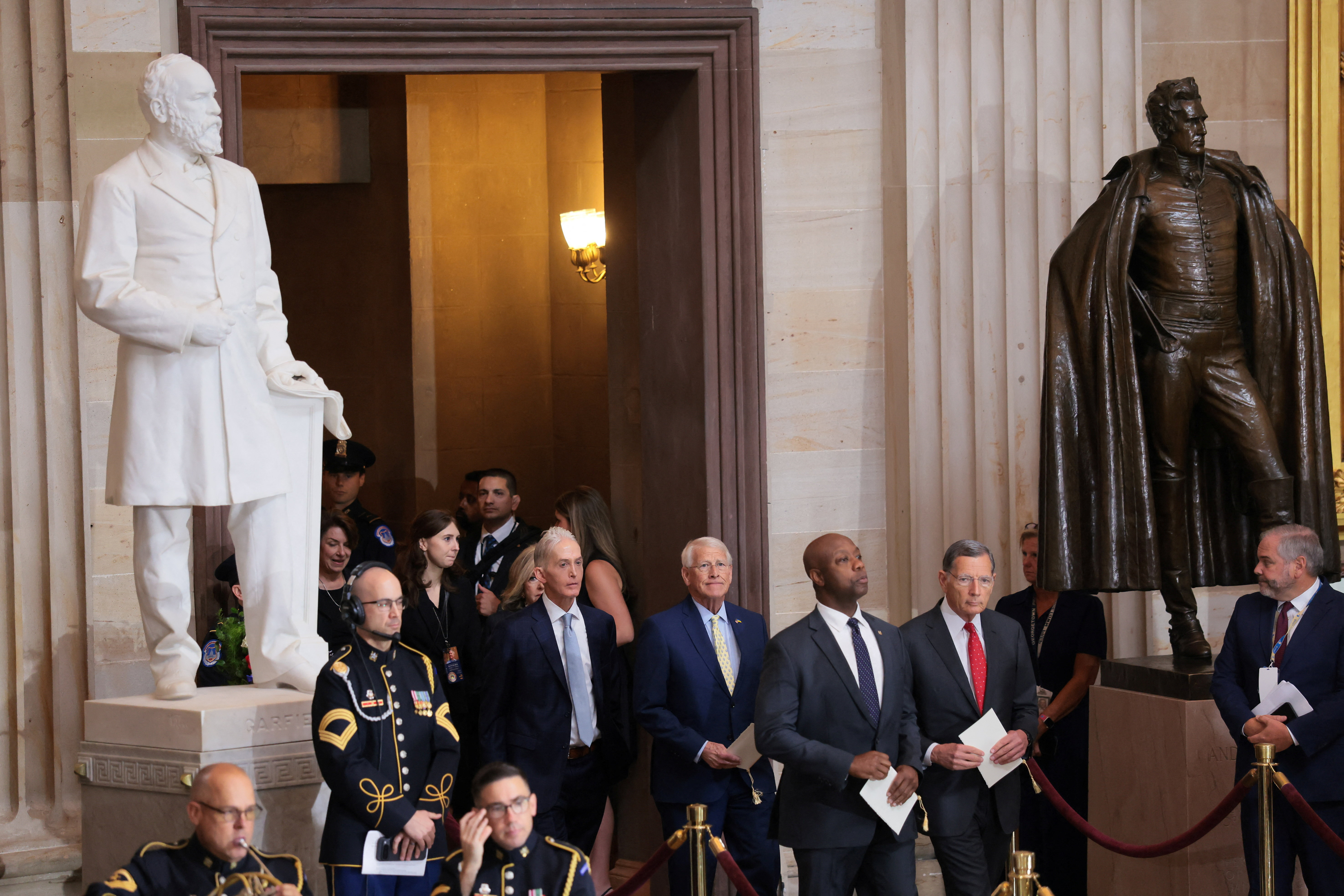 米上院、対ロエネ制裁法案の審議入り可決 成立なら日本に追加関税も